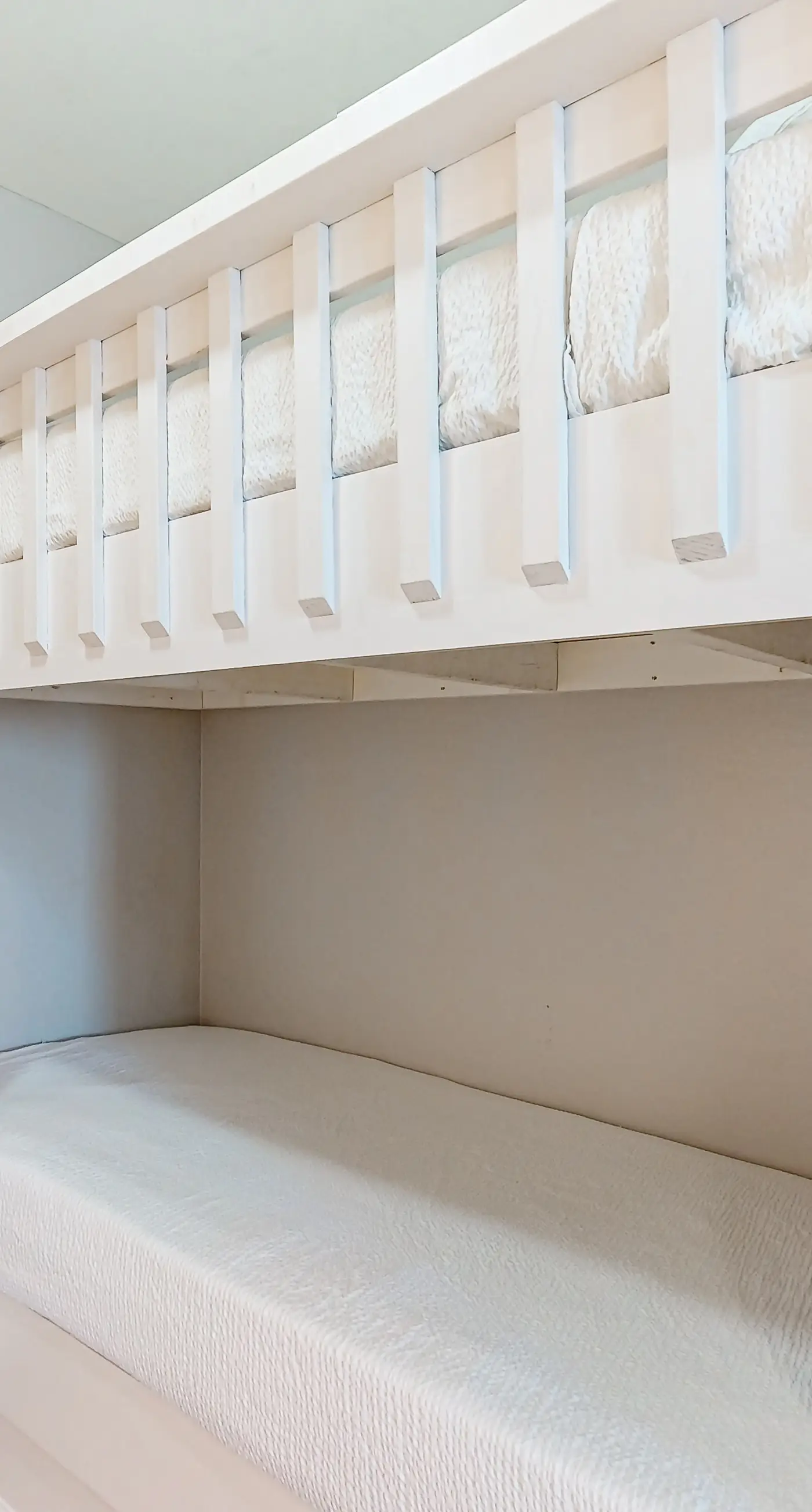 Spacious condo near the beach with great view, bonus loft, and shared pool