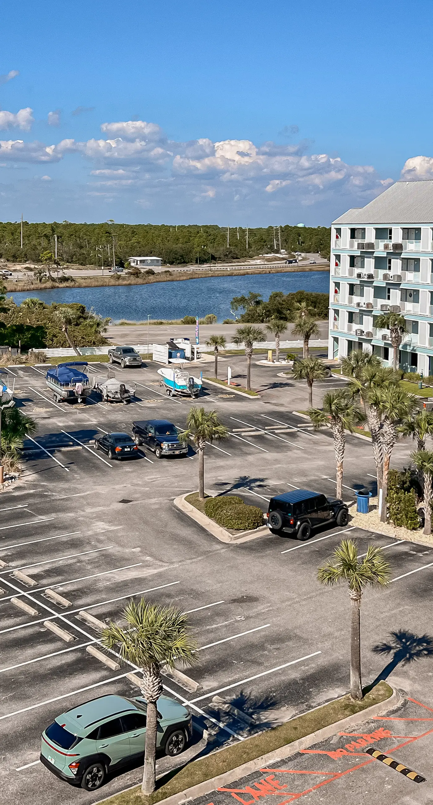Spacious condo near the beach with great view, bonus loft, and shared pool