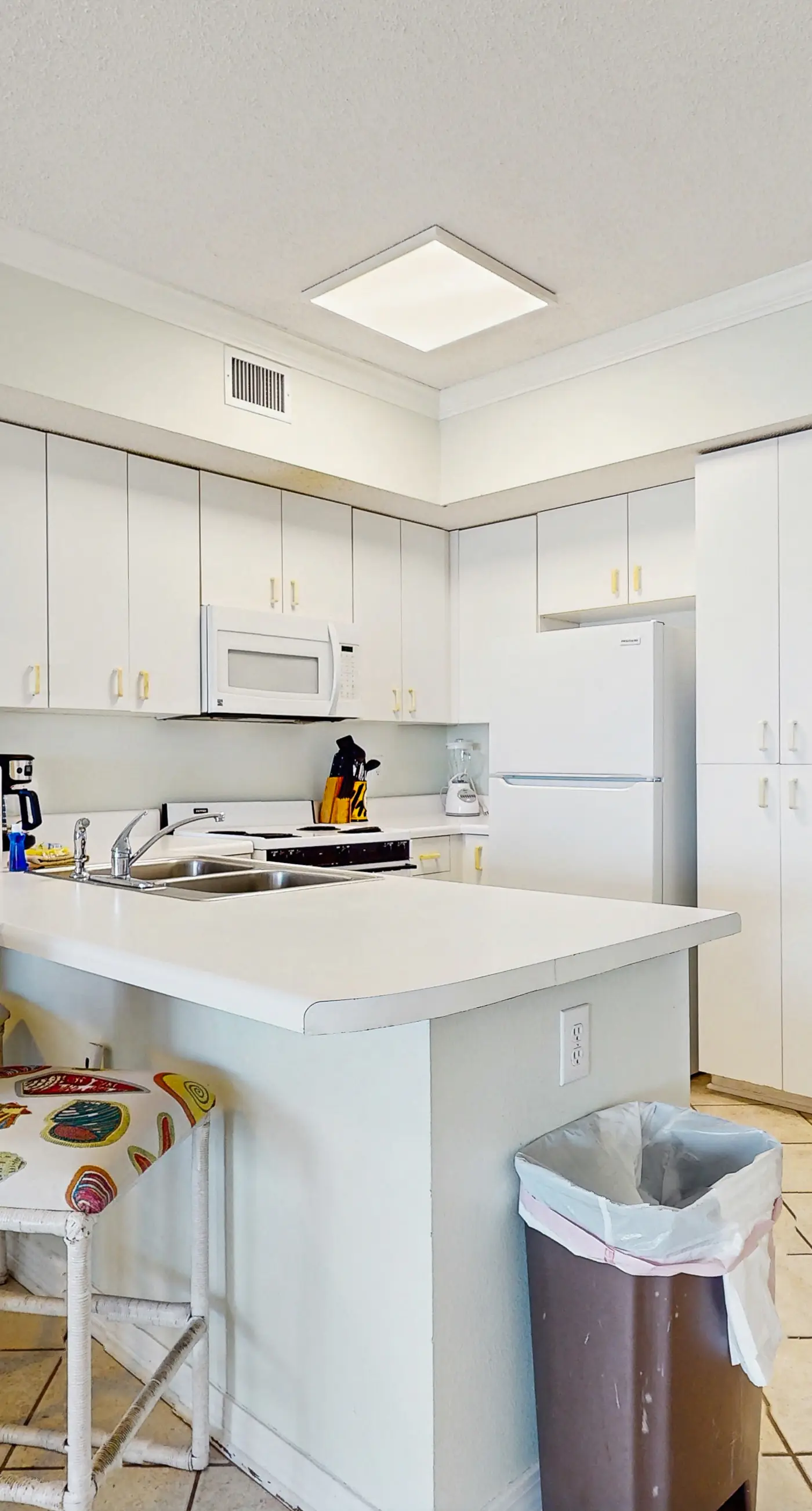 Beachfront property with Gulf-view balcony, outdoor pool & hot tub - near shops