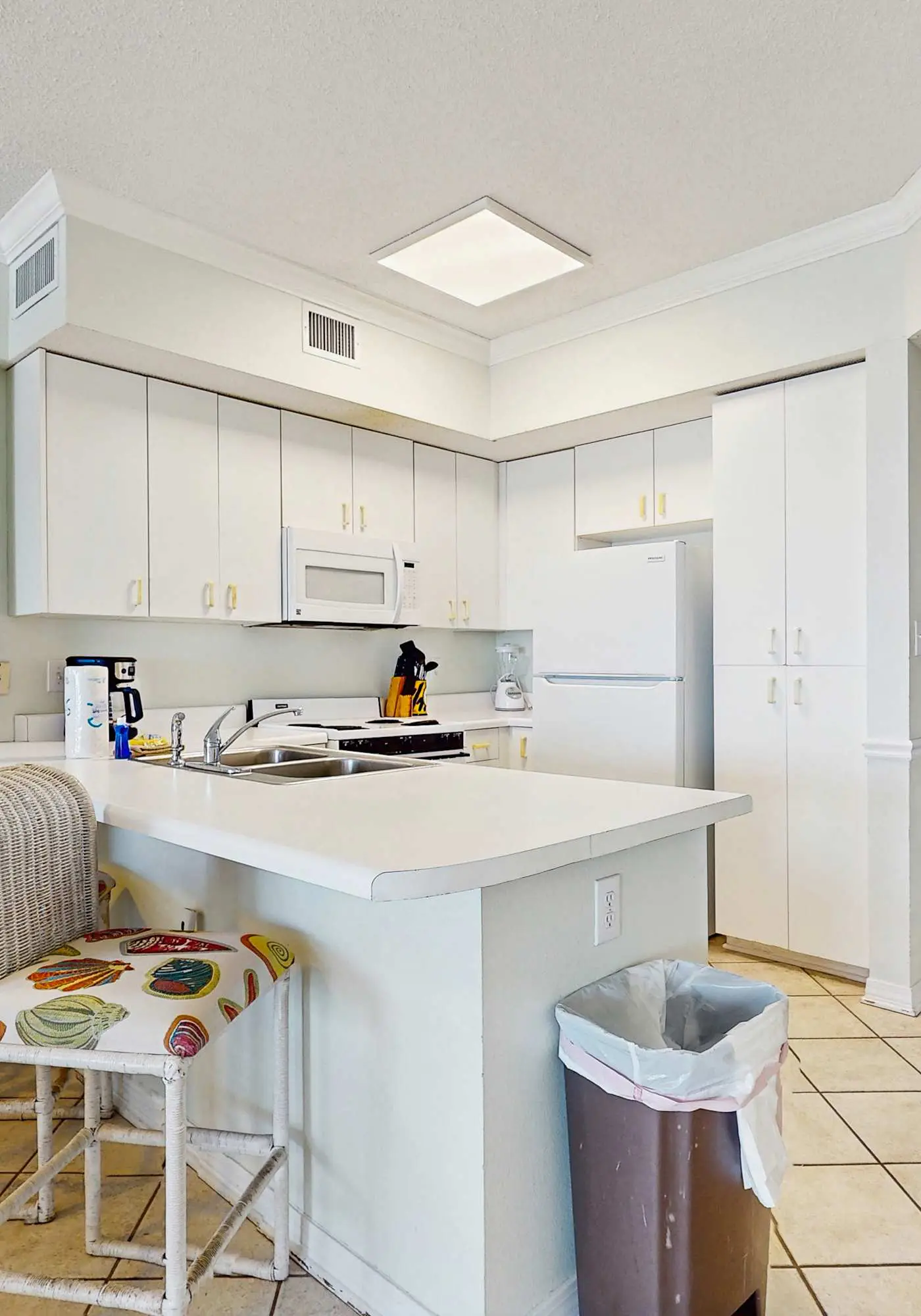 Beachfront property with Gulf-view balcony, outdoor pool & hot tub - near shops