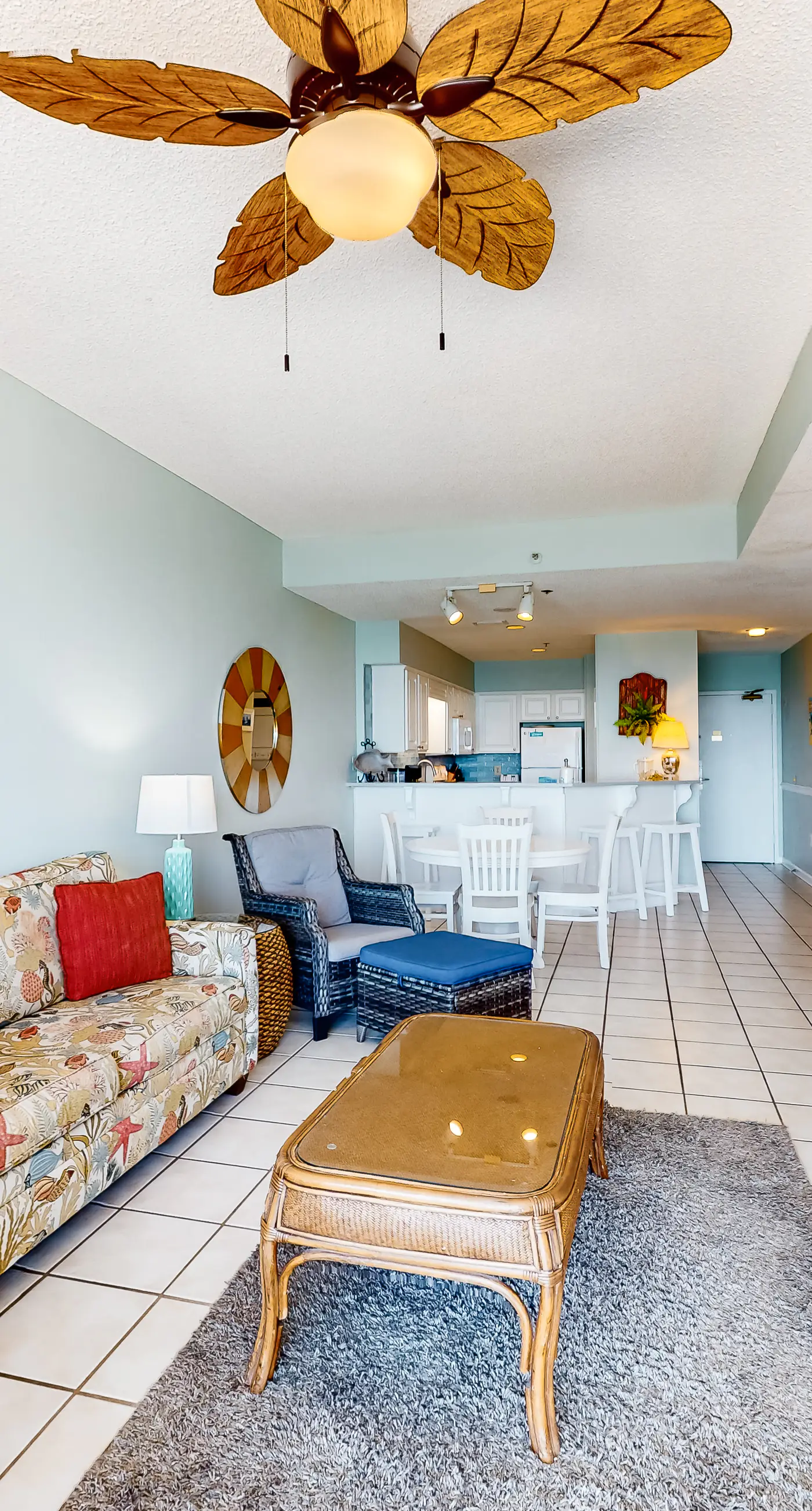 Gulf front condo with pools/hot tub - ocean view, covered balcony & washer/dryer