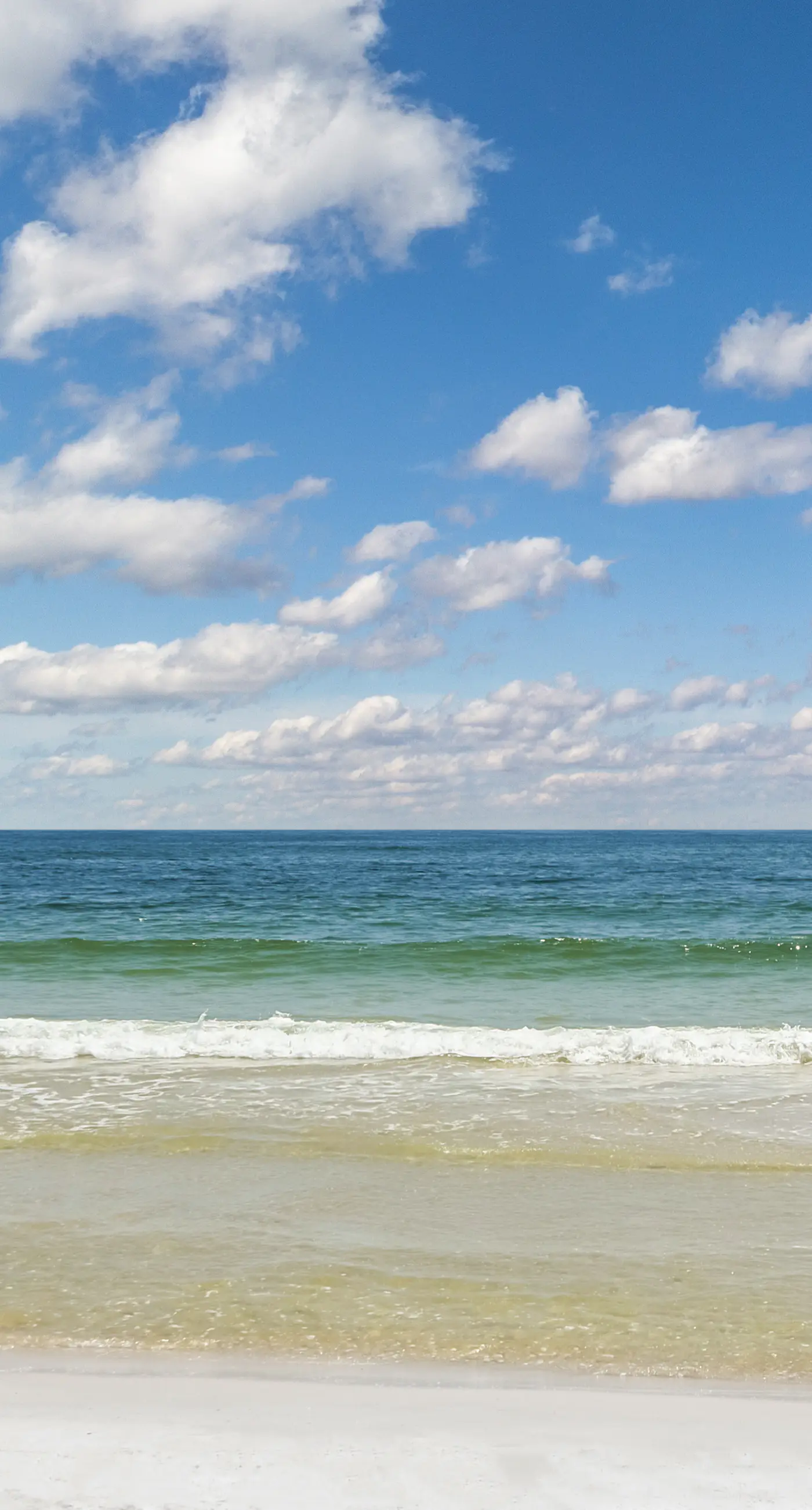 Gulf view condo w/ a full kitchen, private balcony, shared pools, & tennis court