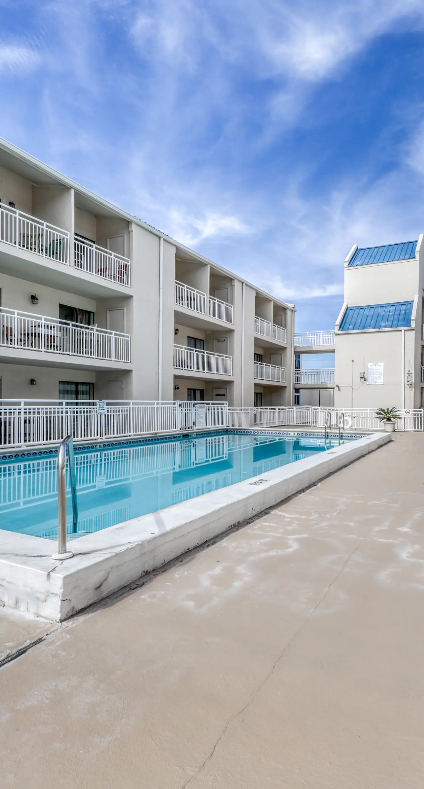 Gulf view condo w/ a full kitchen, private balcony, shared pools, & tennis court