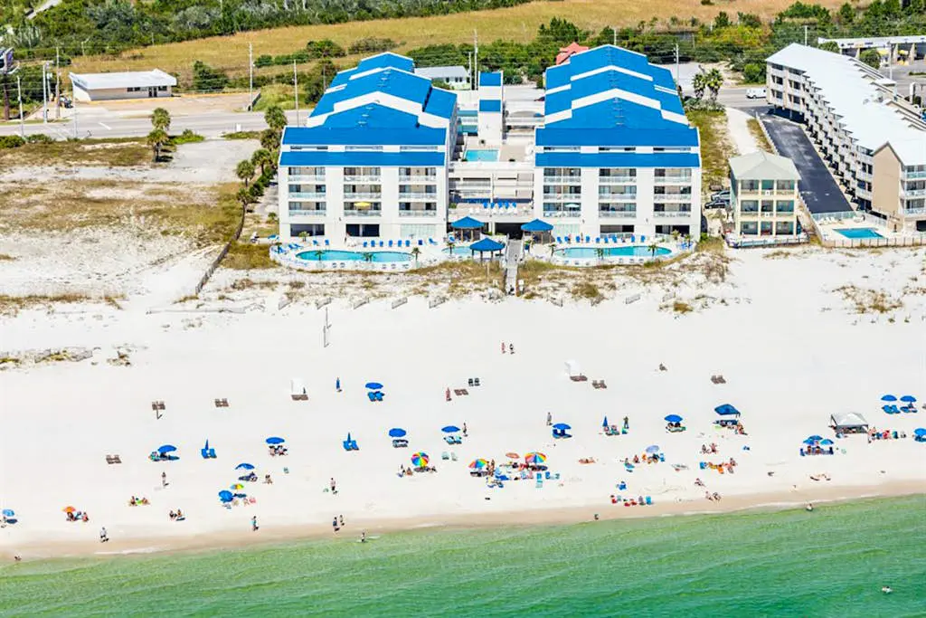 Gulf view condo w/ a full kitchen, private balcony, shared pools, & tennis court