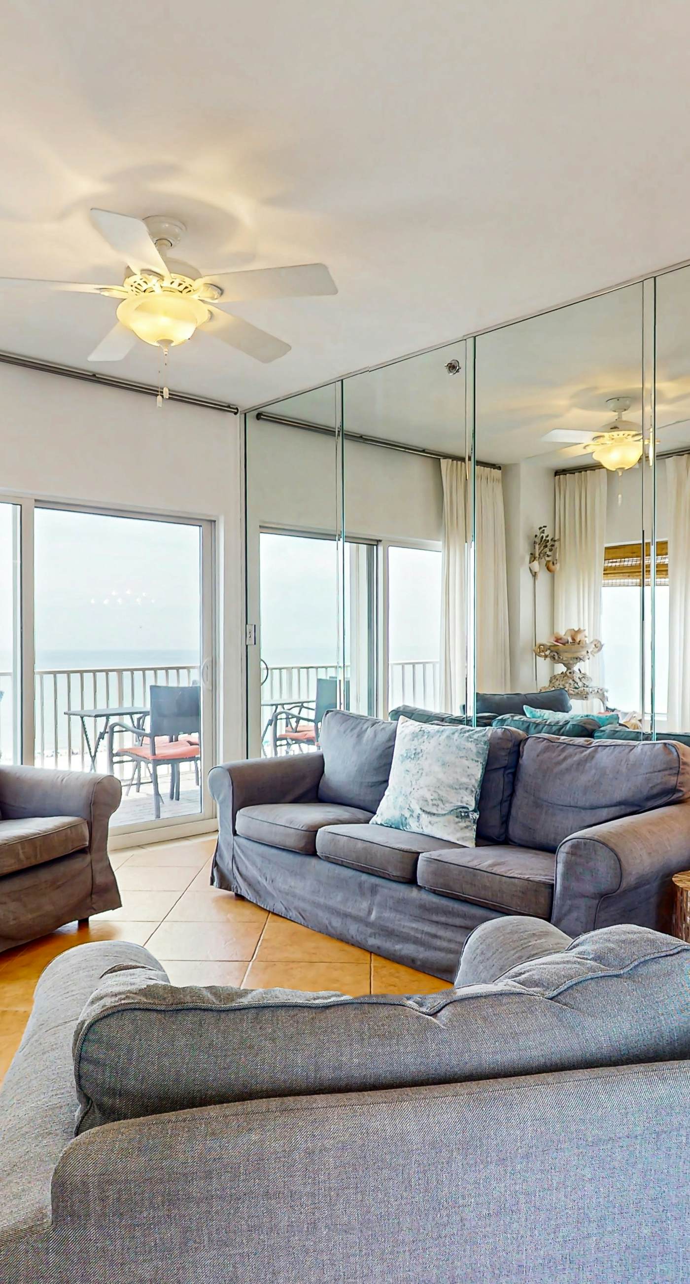 Gulf front condo w a full kitchen, private balcony, shared pools, & hot tub