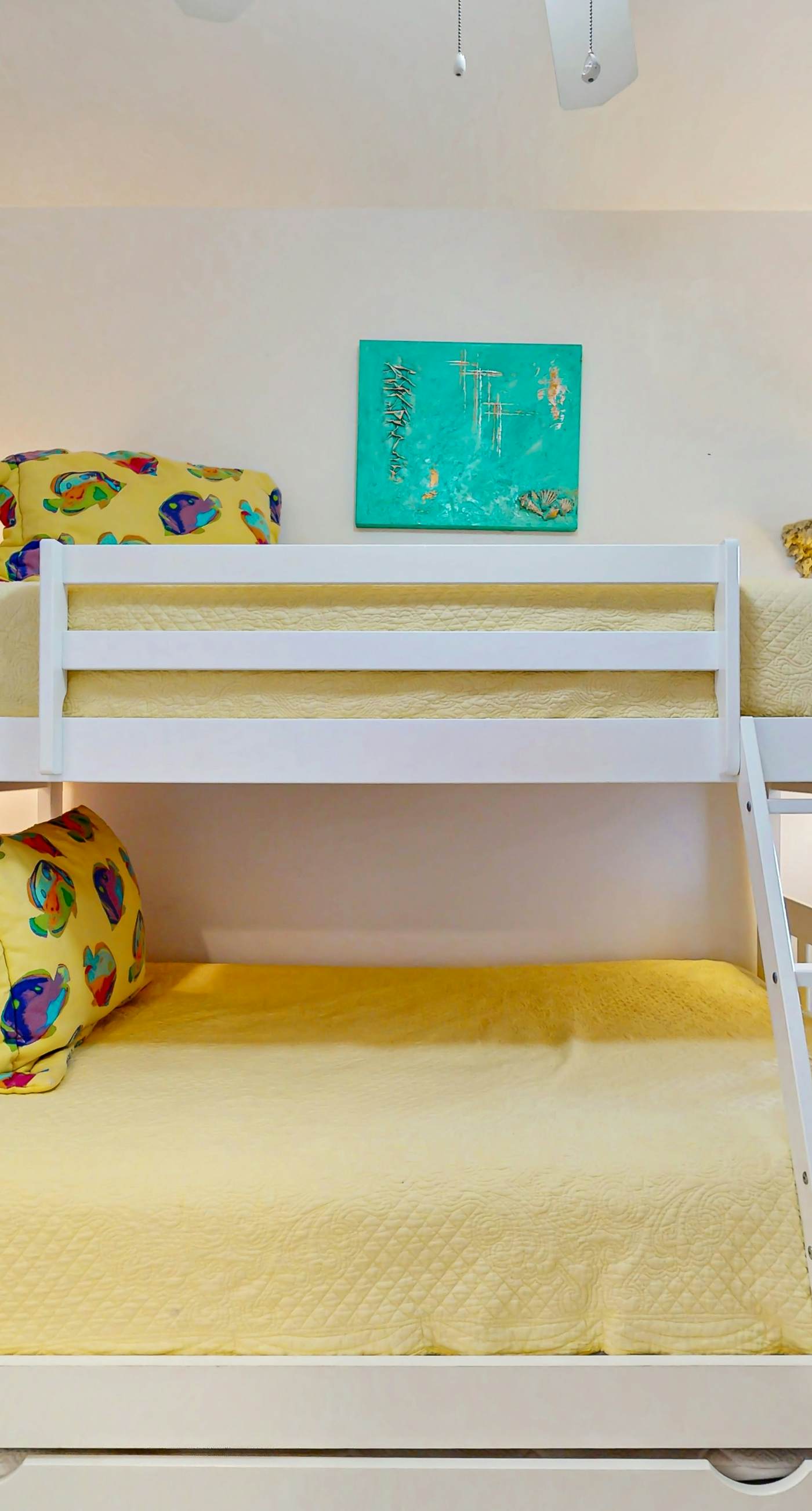 Gulf front condo w a full kitchen, private balcony, shared pools, & hot tub