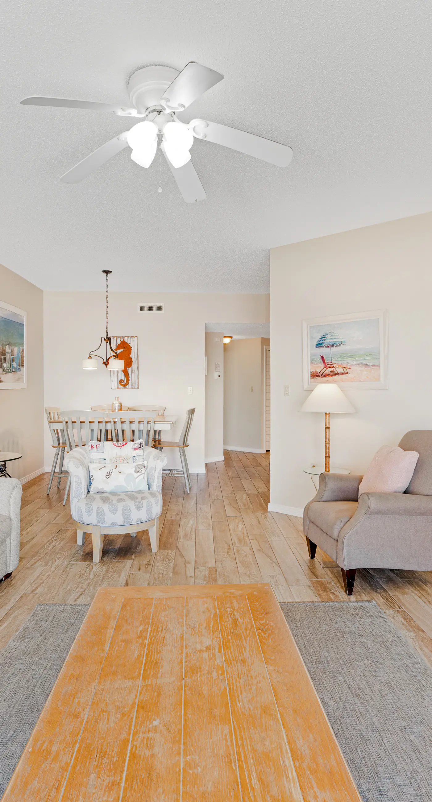 Beach front paradise w/ beautiful views, outdoor pool, & sauna