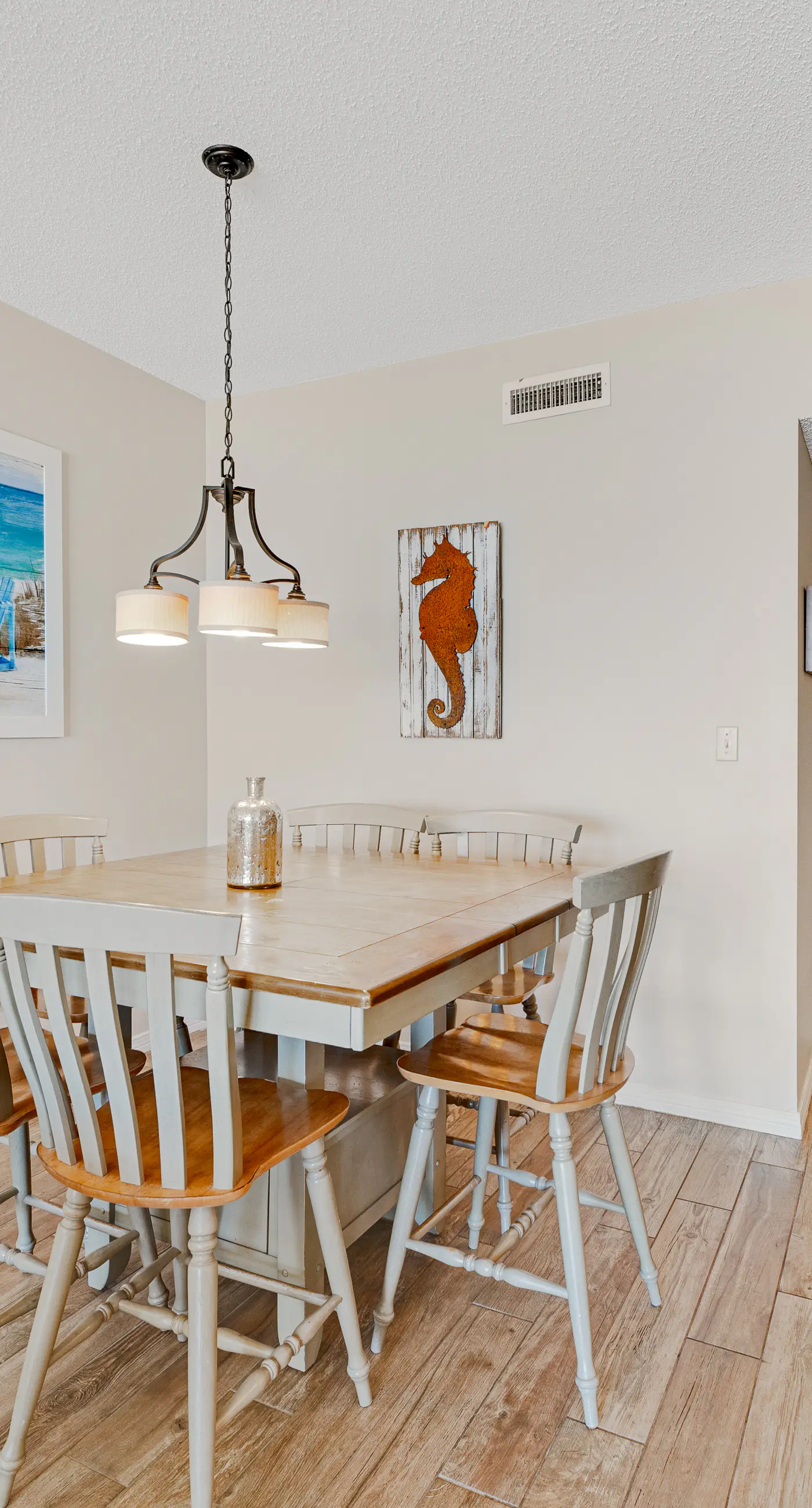 Beach front paradise w/ beautiful views, outdoor pool, & sauna