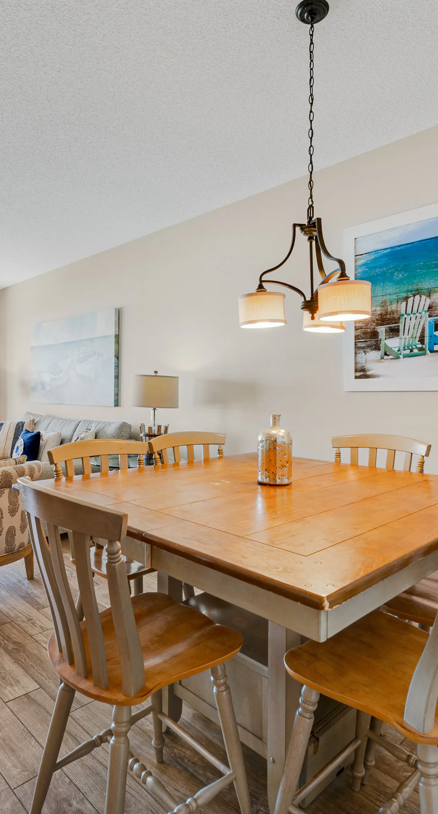 Beach front paradise w/ beautiful views, outdoor pool, & sauna