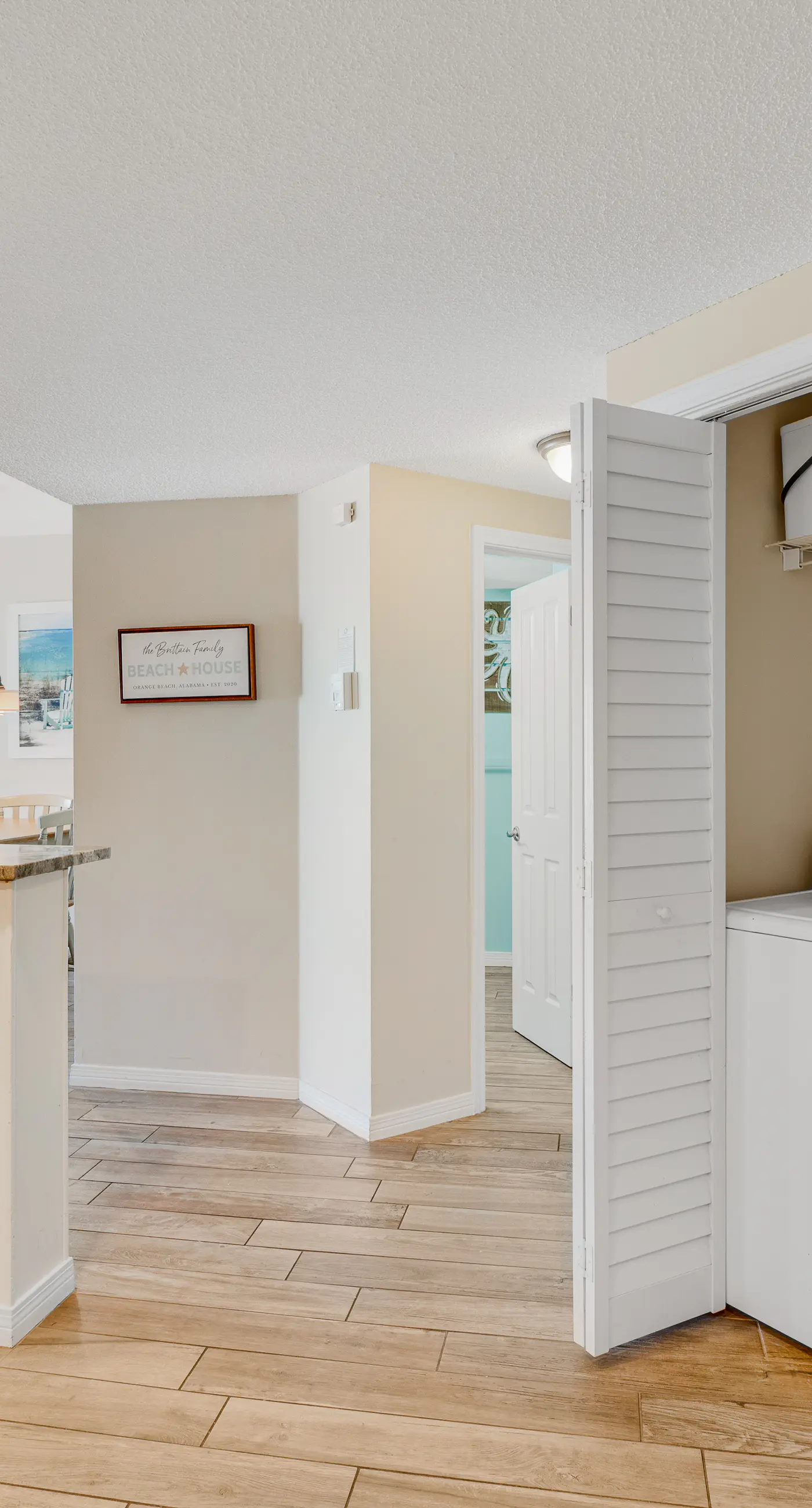 Beach front paradise w/ beautiful views, outdoor pool, & sauna