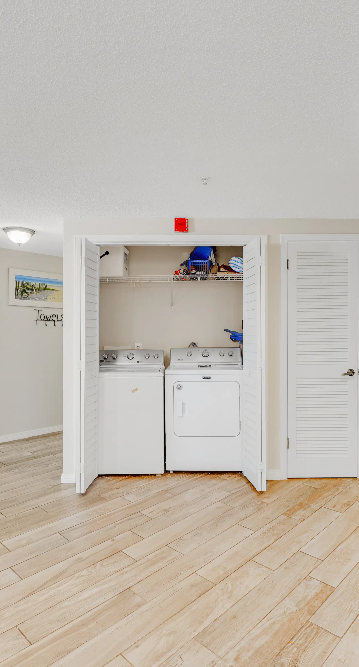 Beach front paradise w/ beautiful views, outdoor pool, & sauna