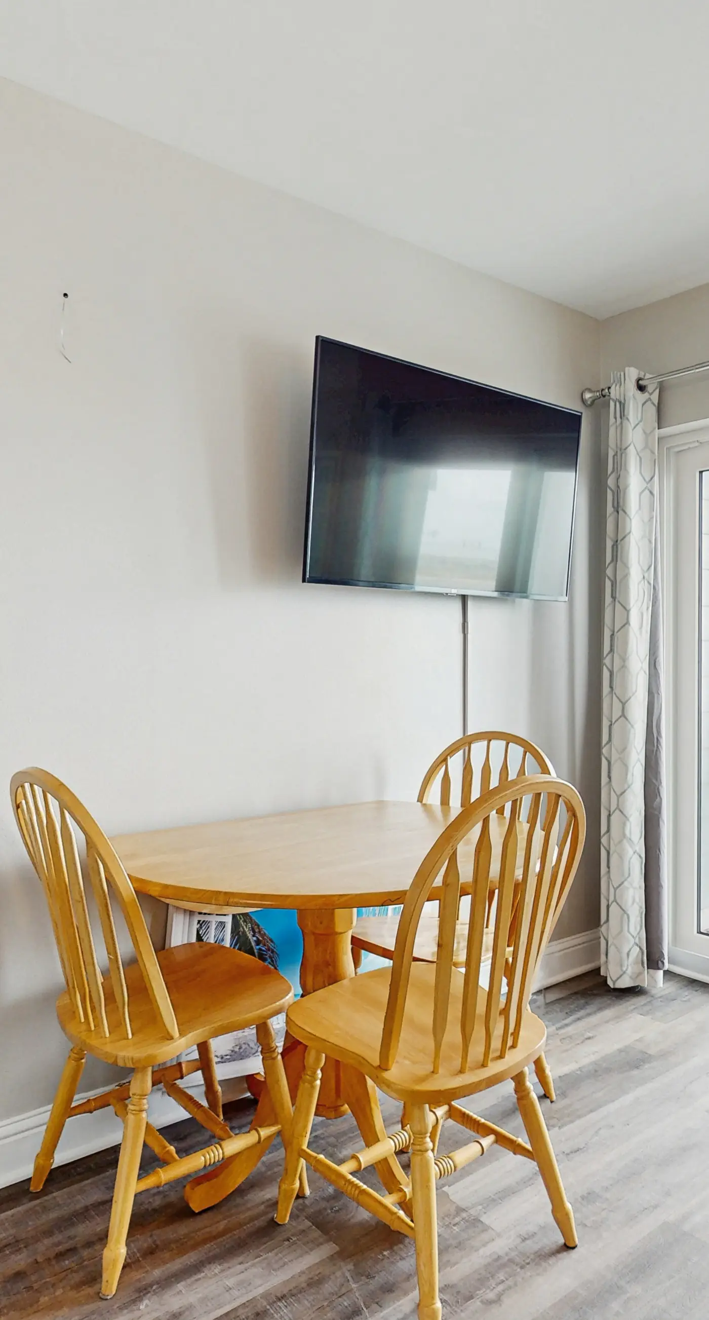 Gulf Coast condo with a pool, gym, boat launch, & nearby beach access