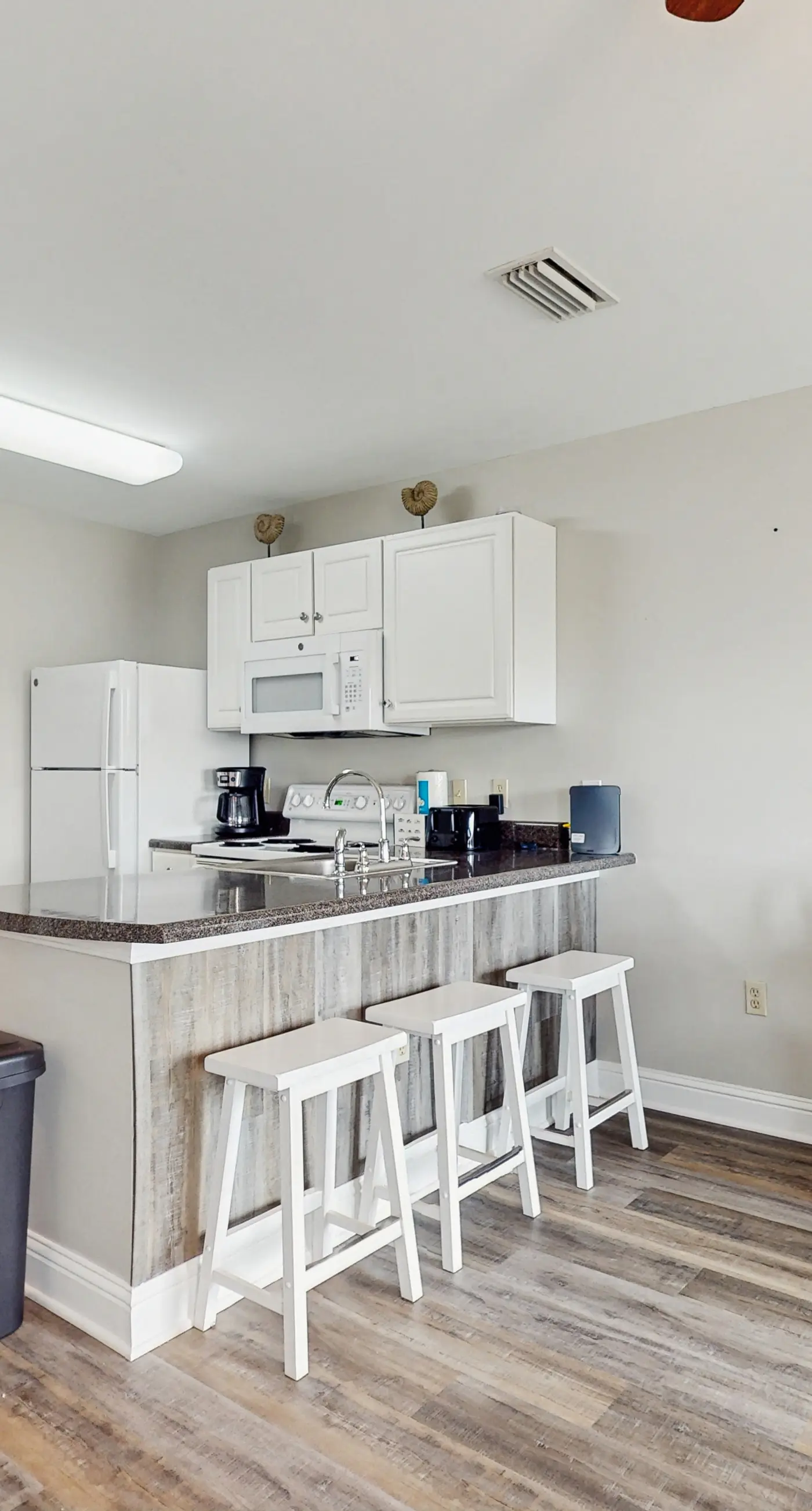 Gulf Coast condo with a pool, gym, boat launch, & nearby beach access