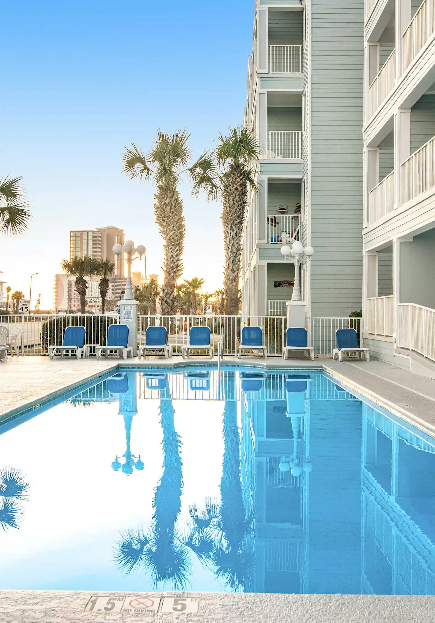Gulf Coast condo with a pool, gym, boat launch, & nearby beach access