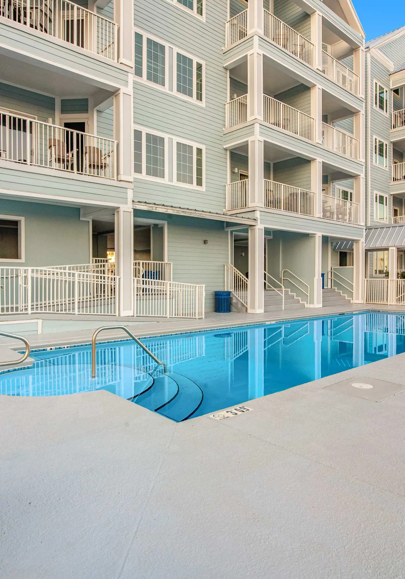 Gulf Coast condo with a pool, gym, boat launch, & nearby beach access