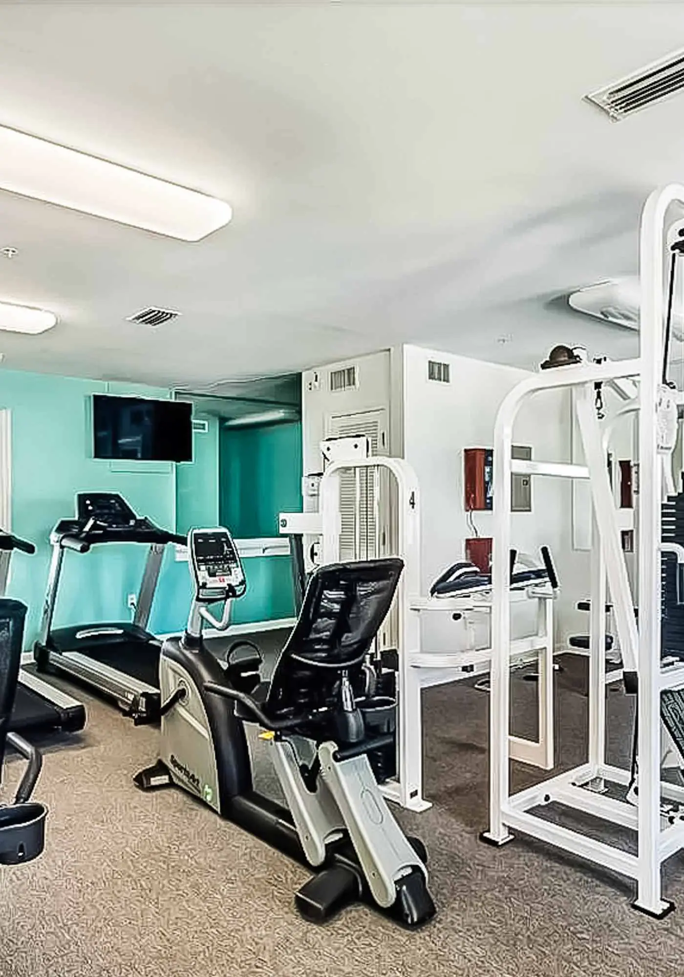 Gulf Coast condo with a pool, gym, boat launch, & nearby beach access