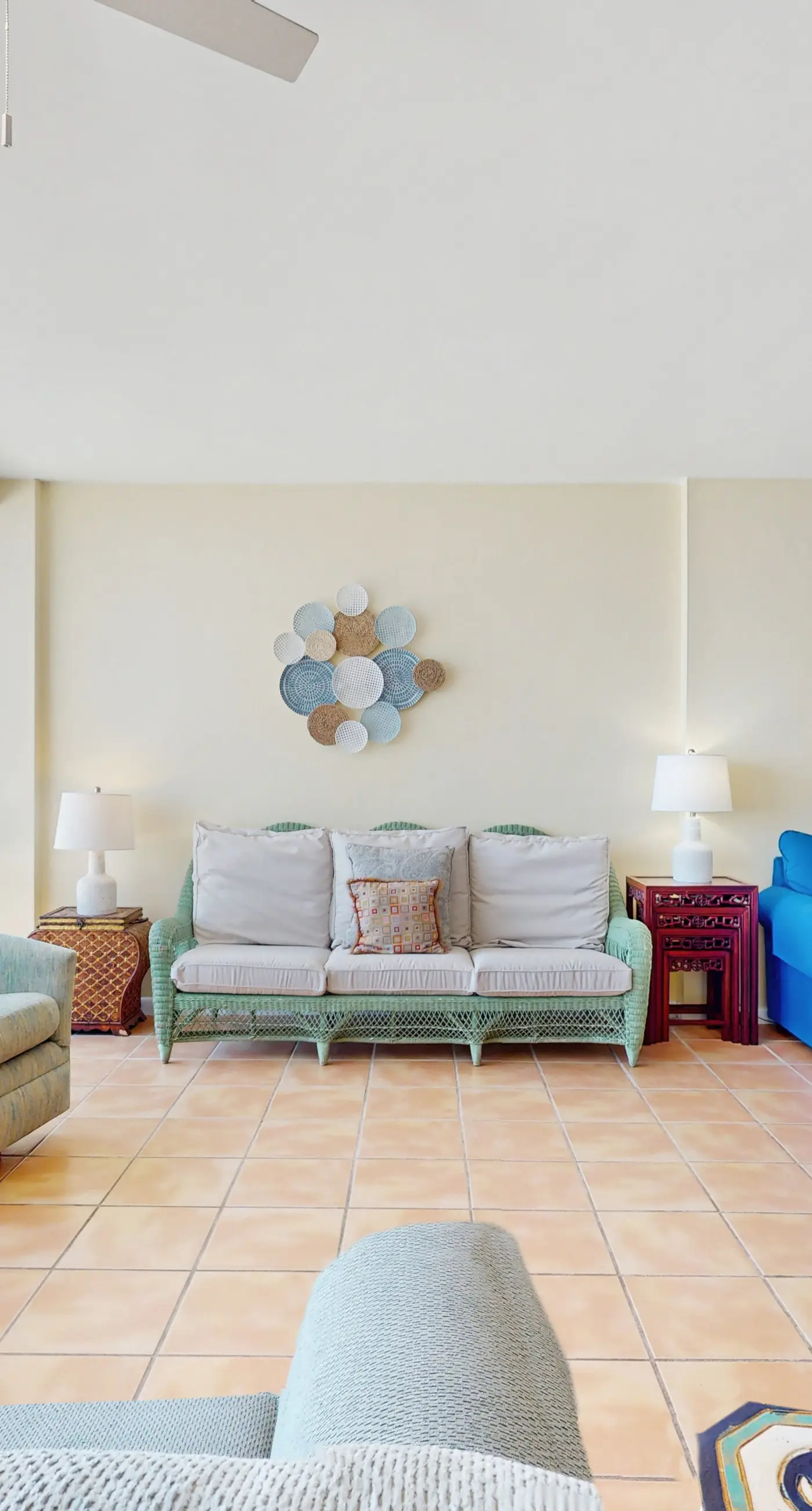 Stunning oceanfront top-floor condo with Gulf views, central AC & pool access