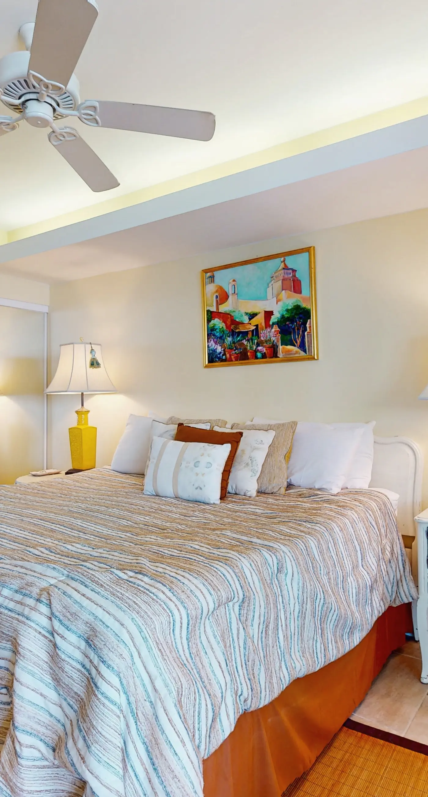 Stunning oceanfront top-floor condo with Gulf views, central AC & pool access