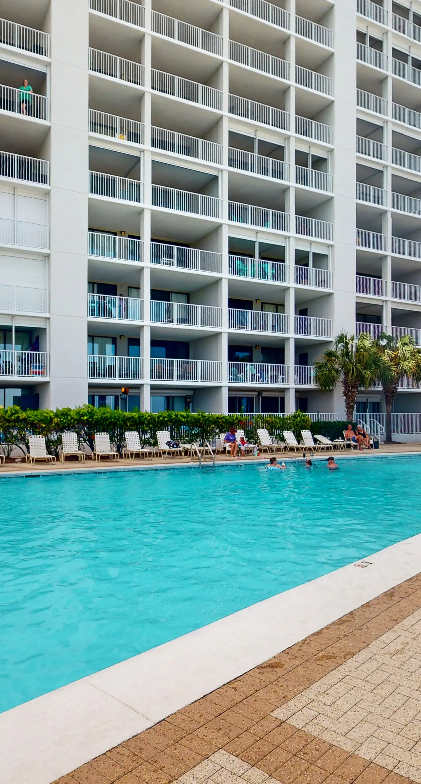 Beachfront corner condo with stunning Gulf views, pools, hot tub & fitness center