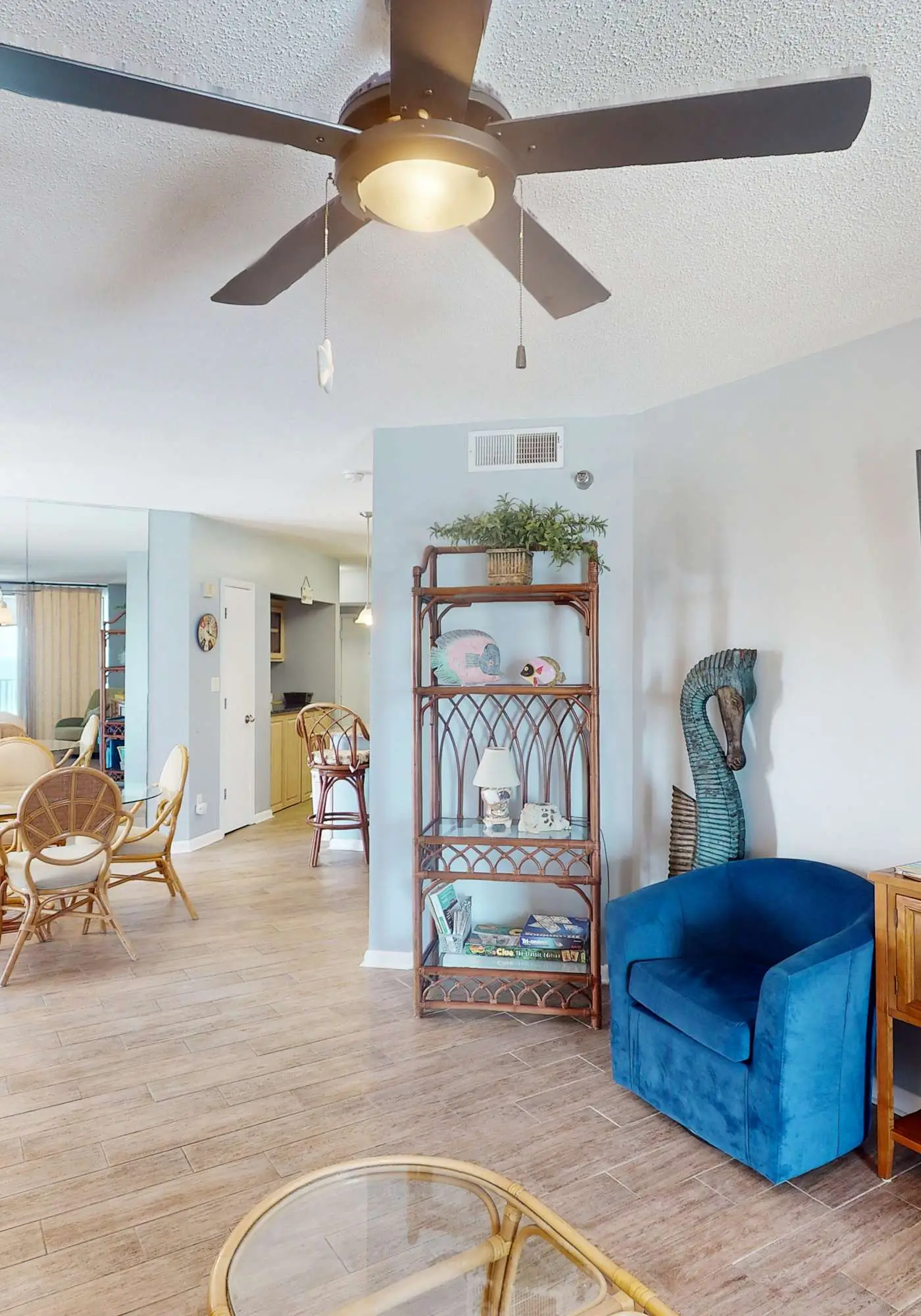 Beachfront corner condo with stunning Gulf views, pools, hot tub & fitness center