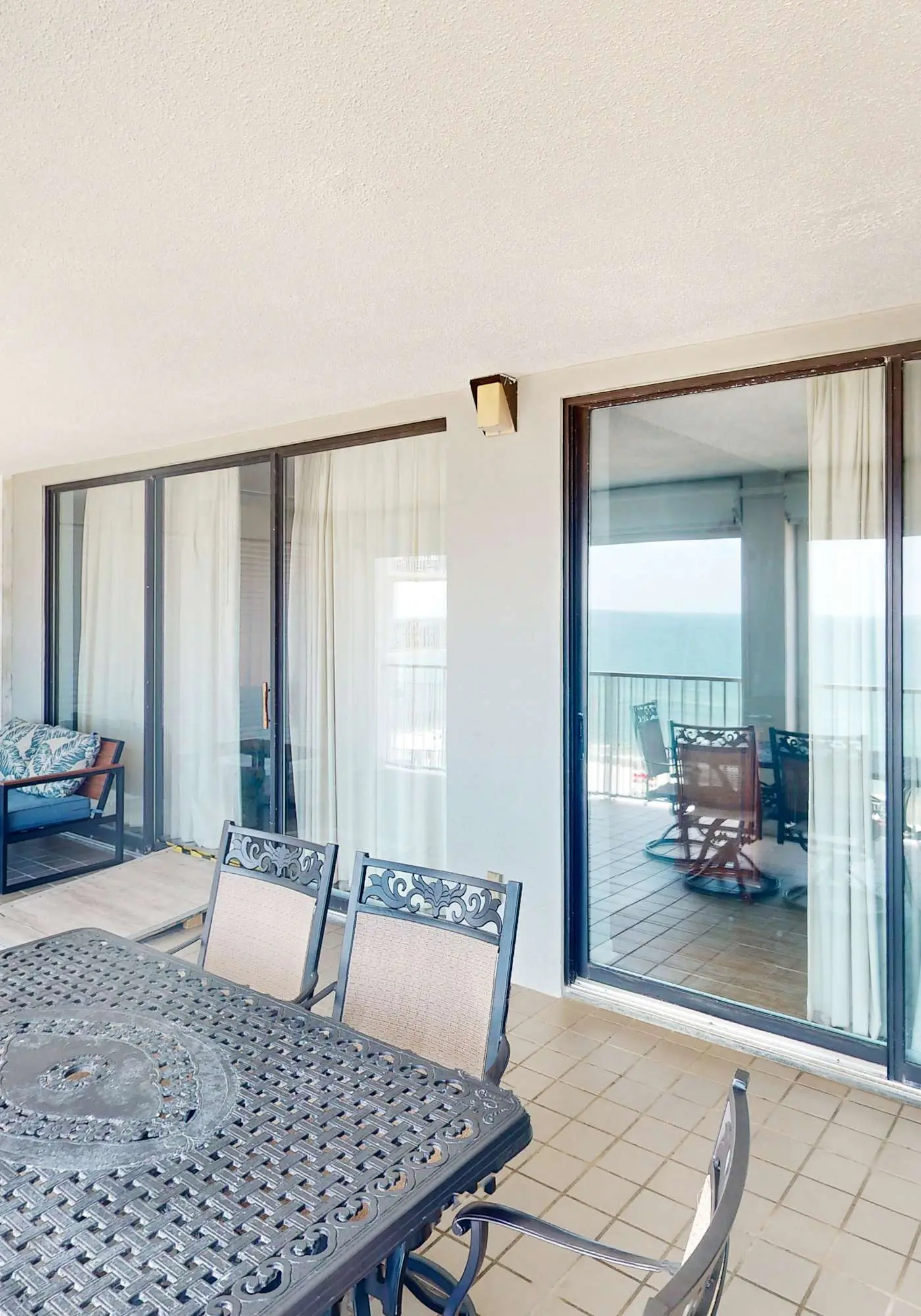 Beachfront corner condo with stunning Gulf views, pools, hot tub & fitness center