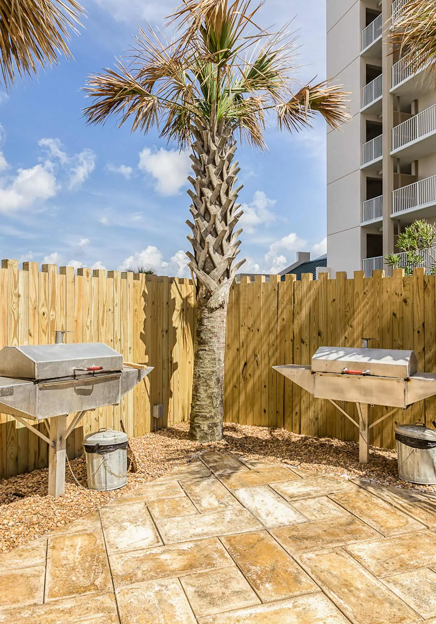 Beachfront corner condo with stunning Gulf views, pools, hot tub & fitness center