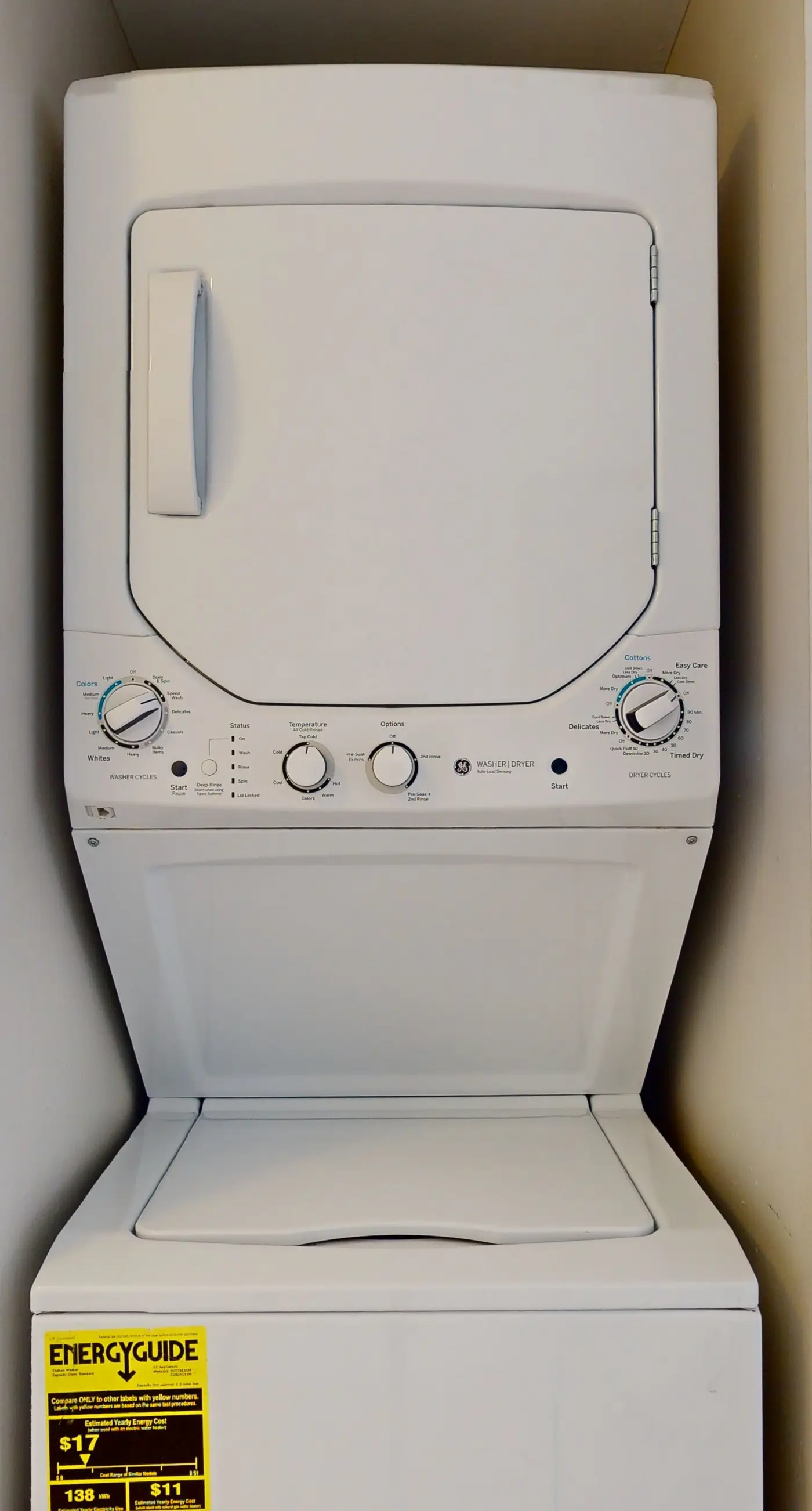 Updated studio w/shared outdoor pools and tennis court, family-friendly, & more!