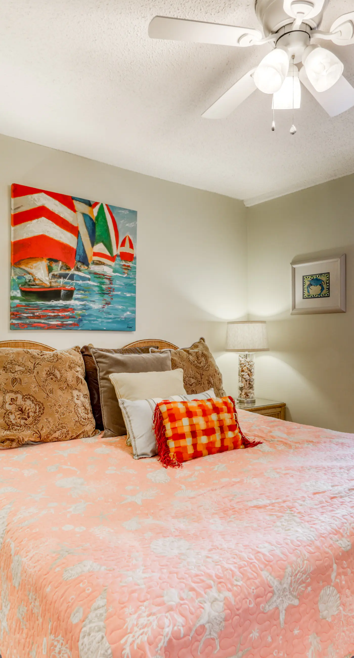 Fourth-floor beach condo w amazing views, indoor pool, & beach access