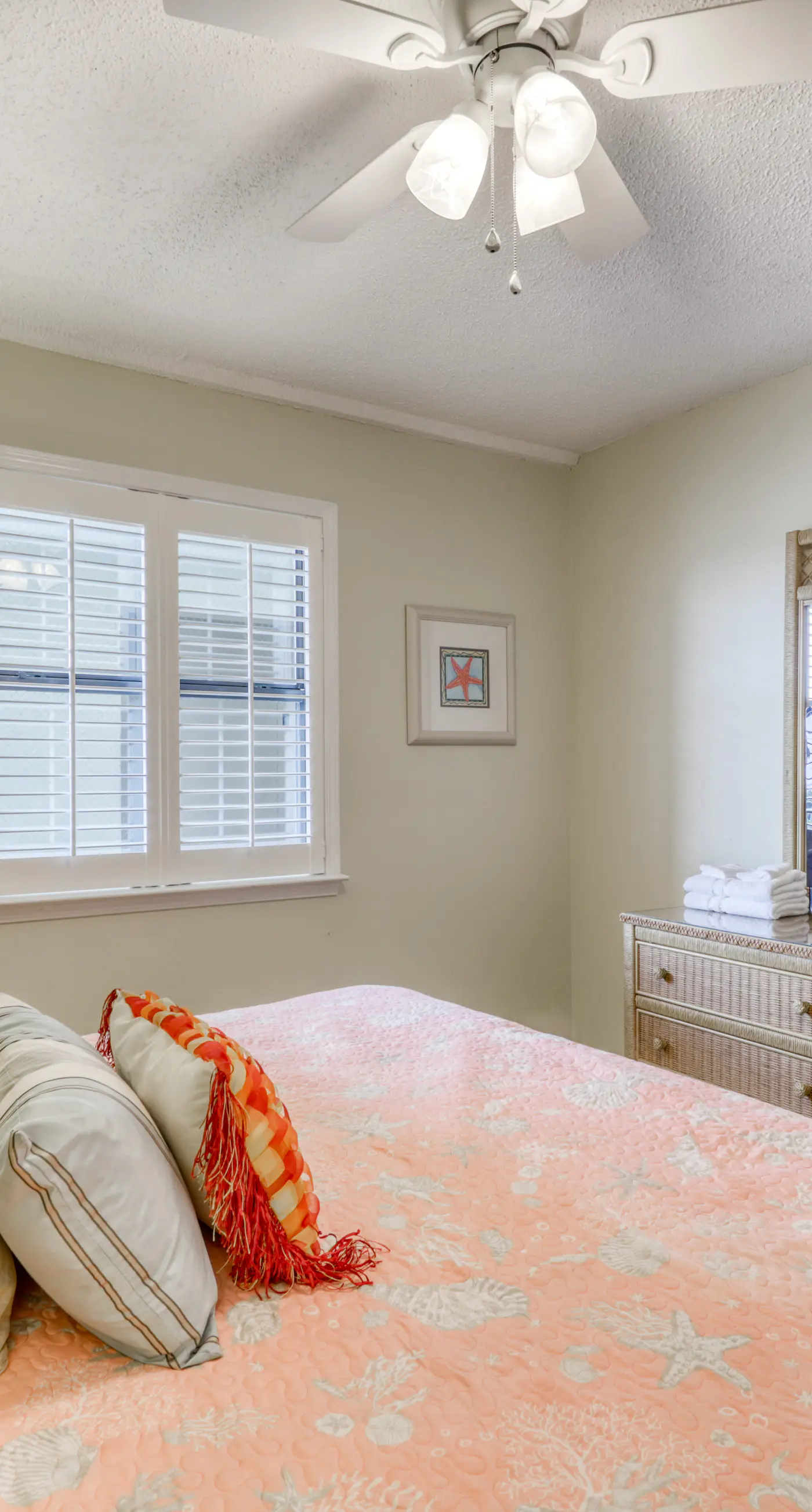 Fourth-floor beach condo w amazing views, indoor pool, & beach access