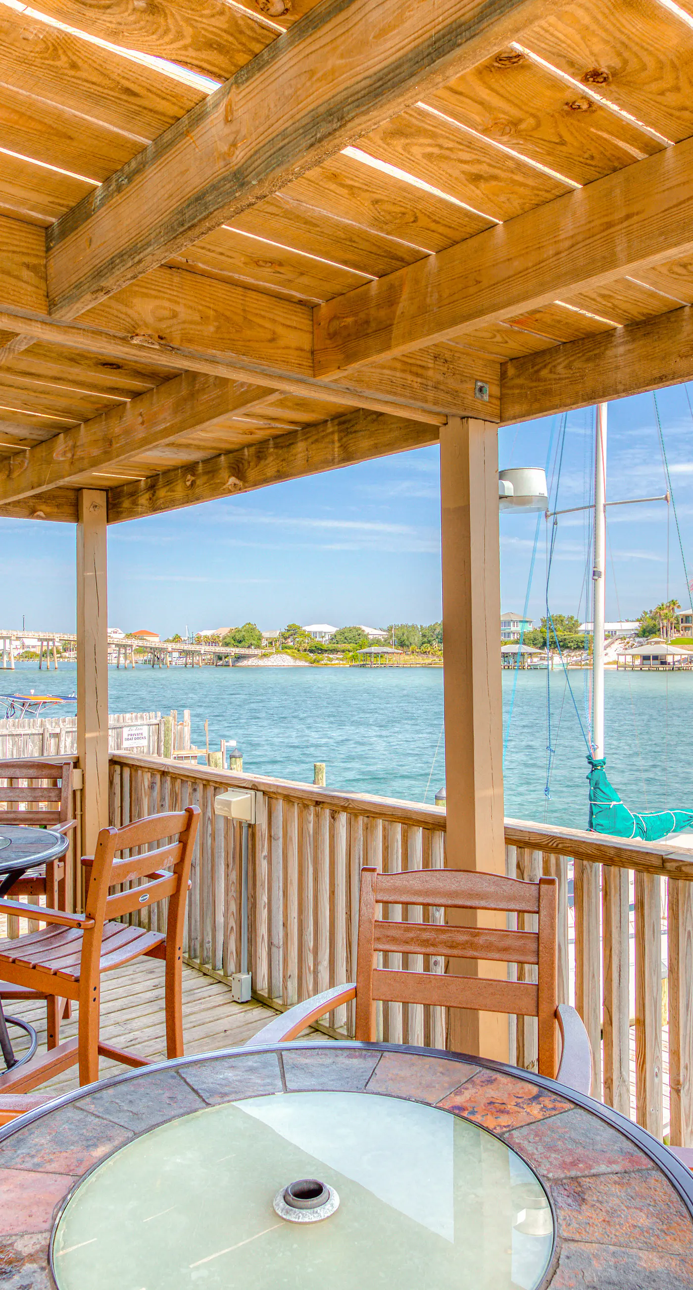 Fourth-floor beach condo w amazing views, indoor pool, & beach access