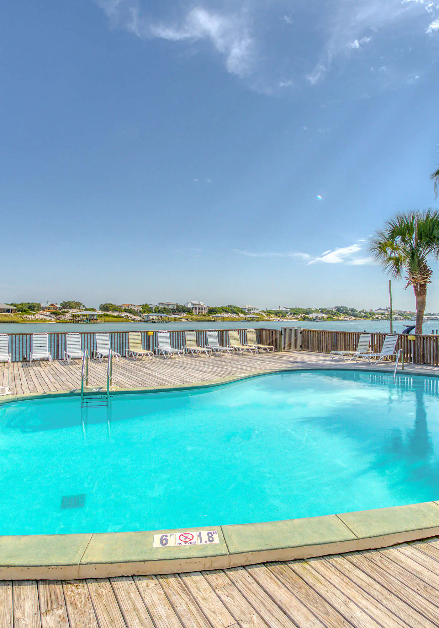 Fourth-floor beach condo w amazing views, indoor pool, & beach access