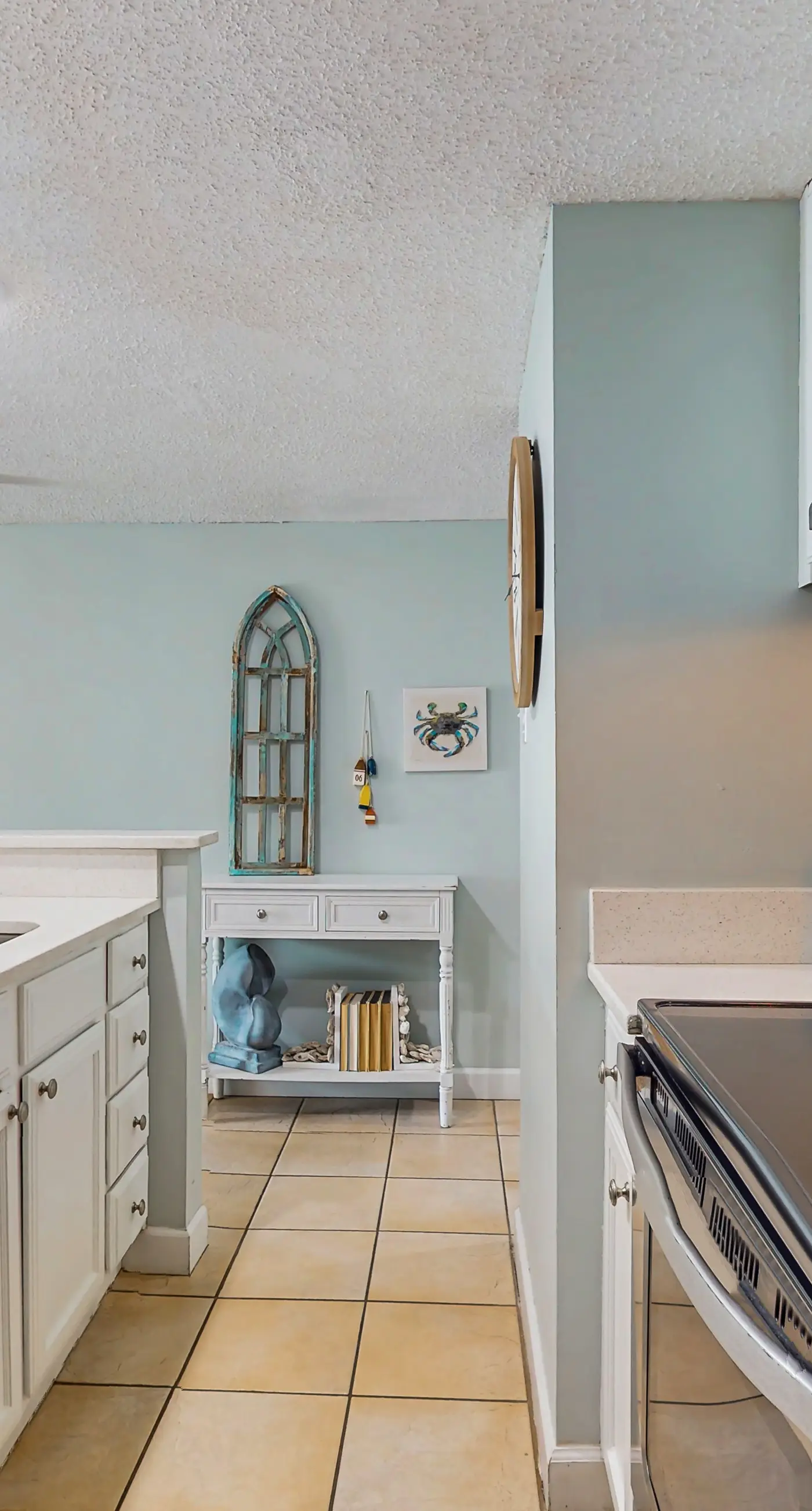 Adorable Studio on Beach W/ Shared Pool, Private Balcony, & Beach Access