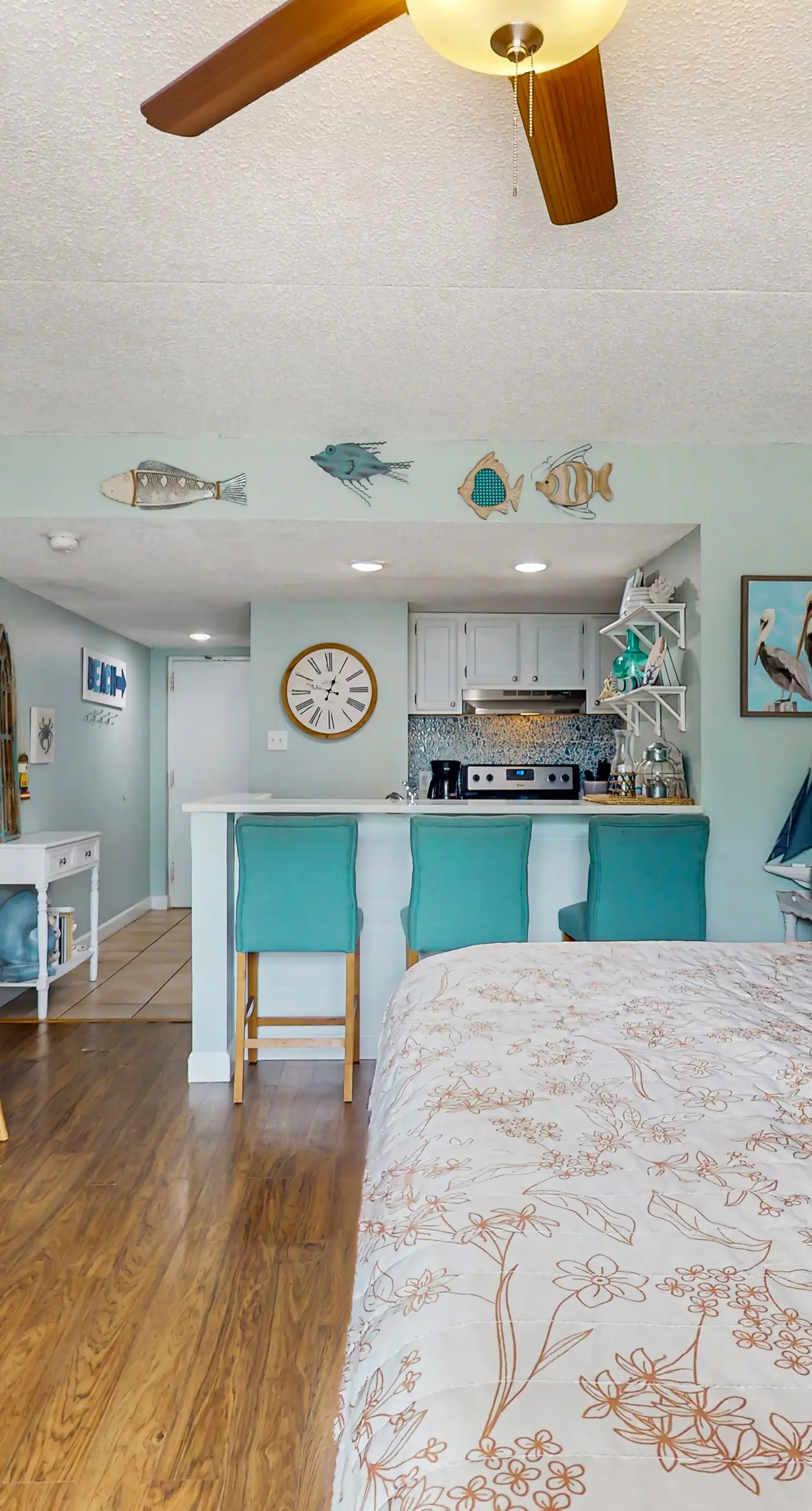 Adorable Studio on Beach W/ Shared Pool, Private Balcony, & Beach Access