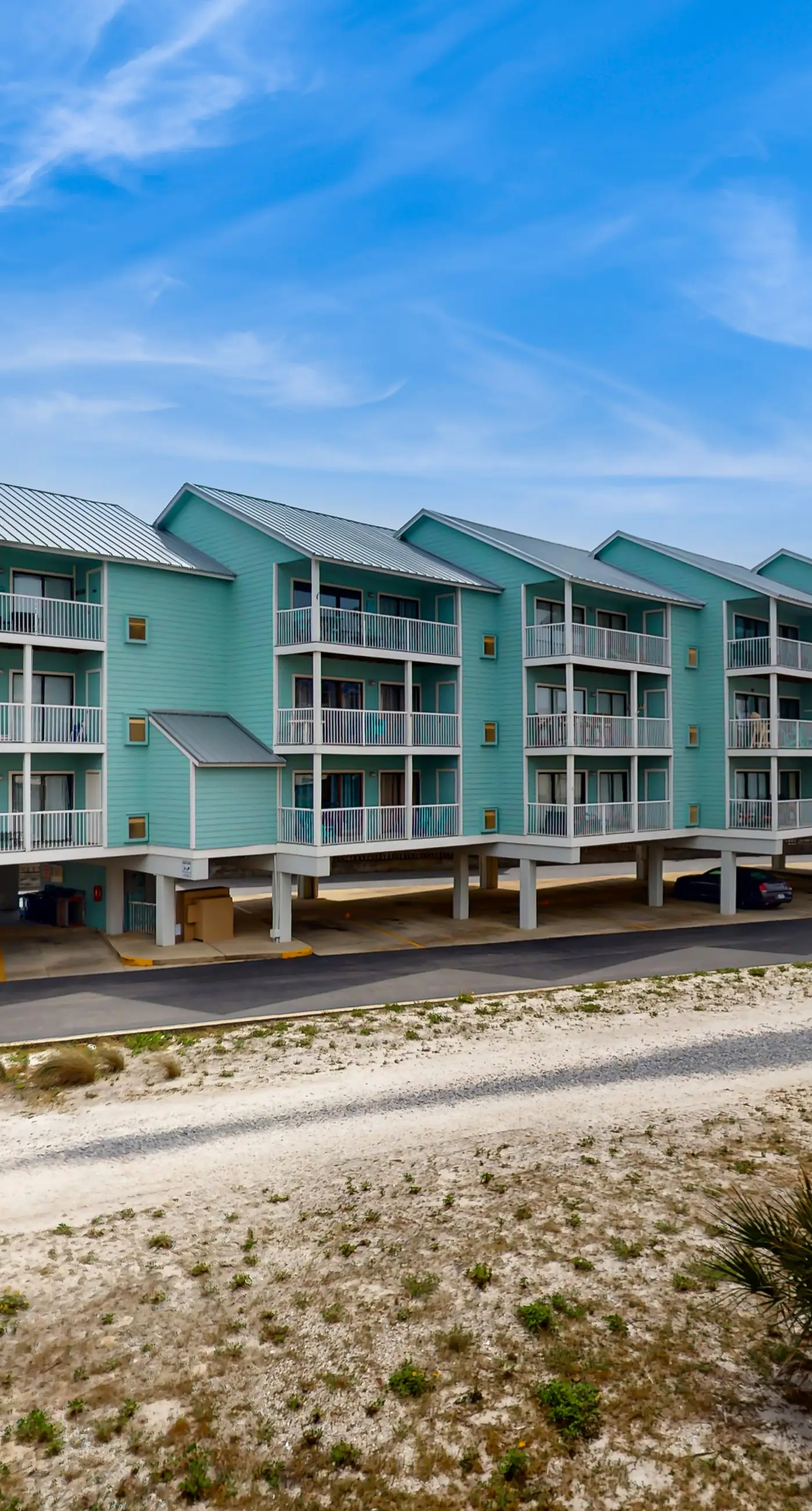 Adorable Studio on Beach W/ Shared Pool, Private Balcony, & Beach Access