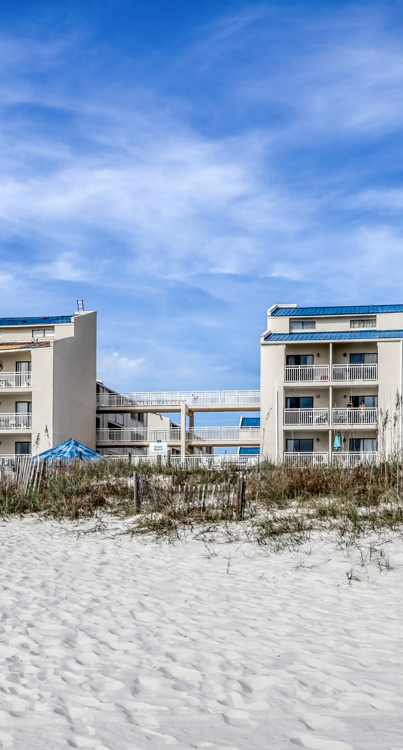 Adorable Studio on Beach W/ Shared Pool, Private Balcony, & Beach Access