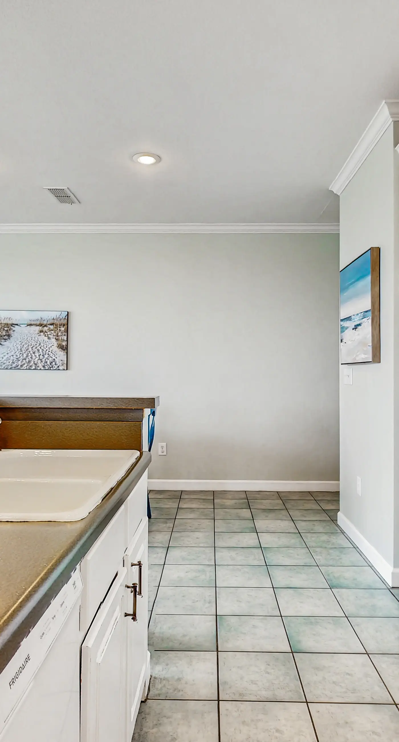 Gulf-Front Condo w/ Balcony, Shared Pools, and Beach Access