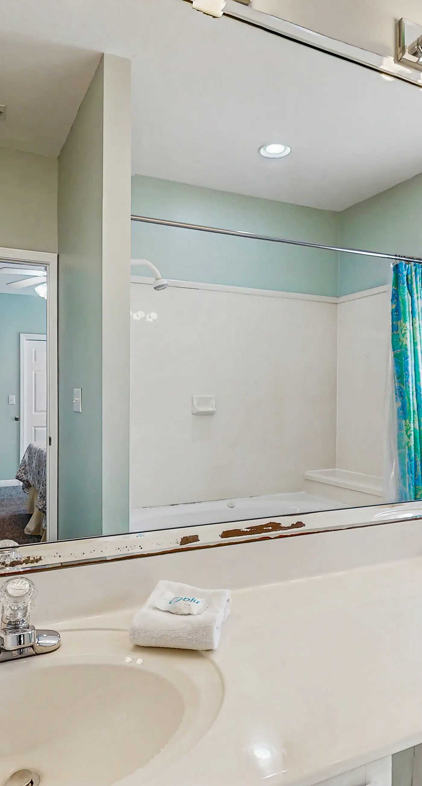 Gulf-Front Condo w/ Balcony, Shared Pools, and Beach Access