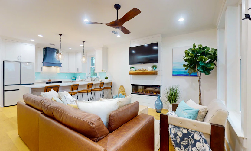 Exquisite waterview duplex with bunkroom, internet, and grill