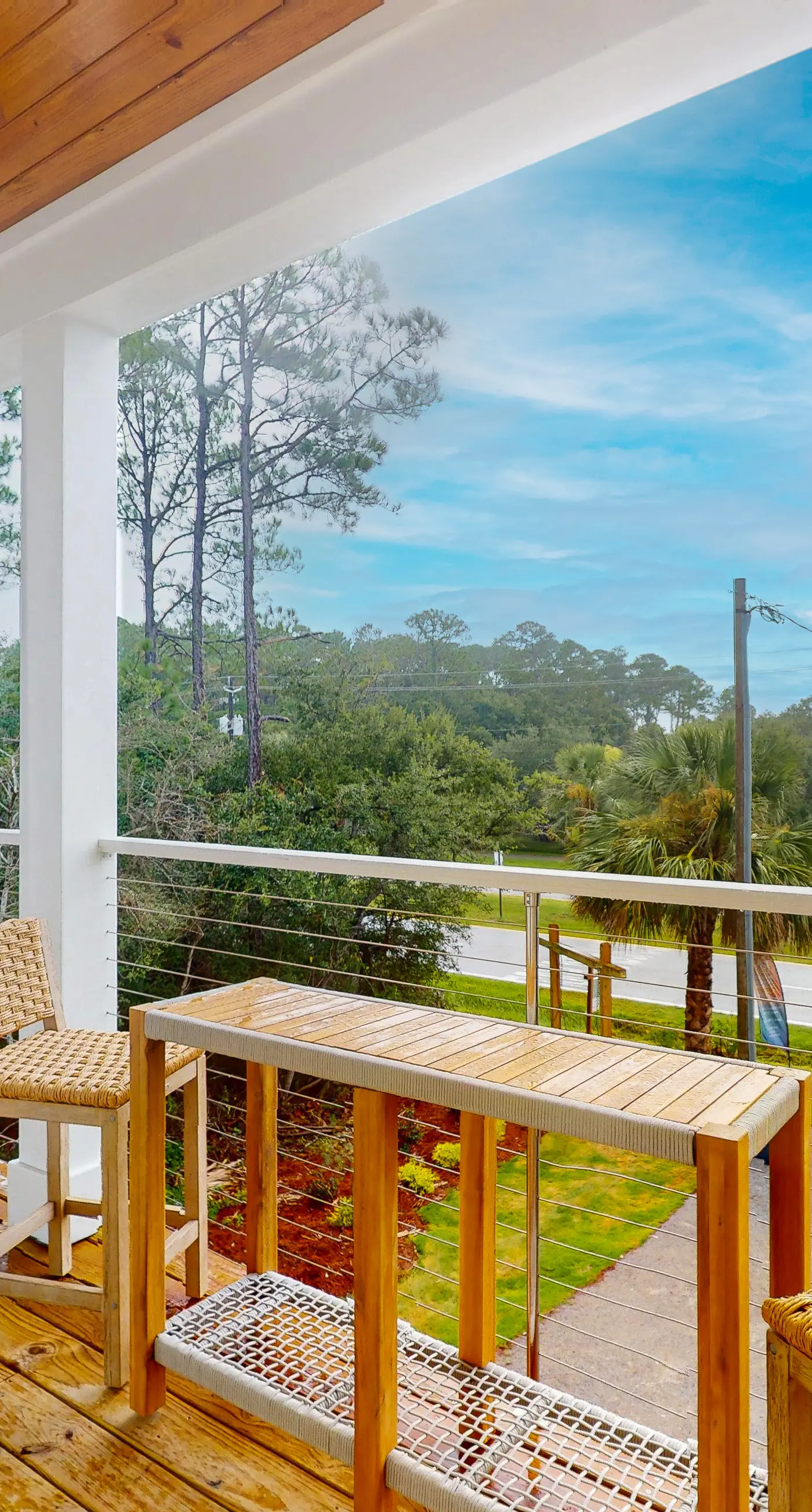 Exquisite waterview duplex with bunkroom, internet, and grill