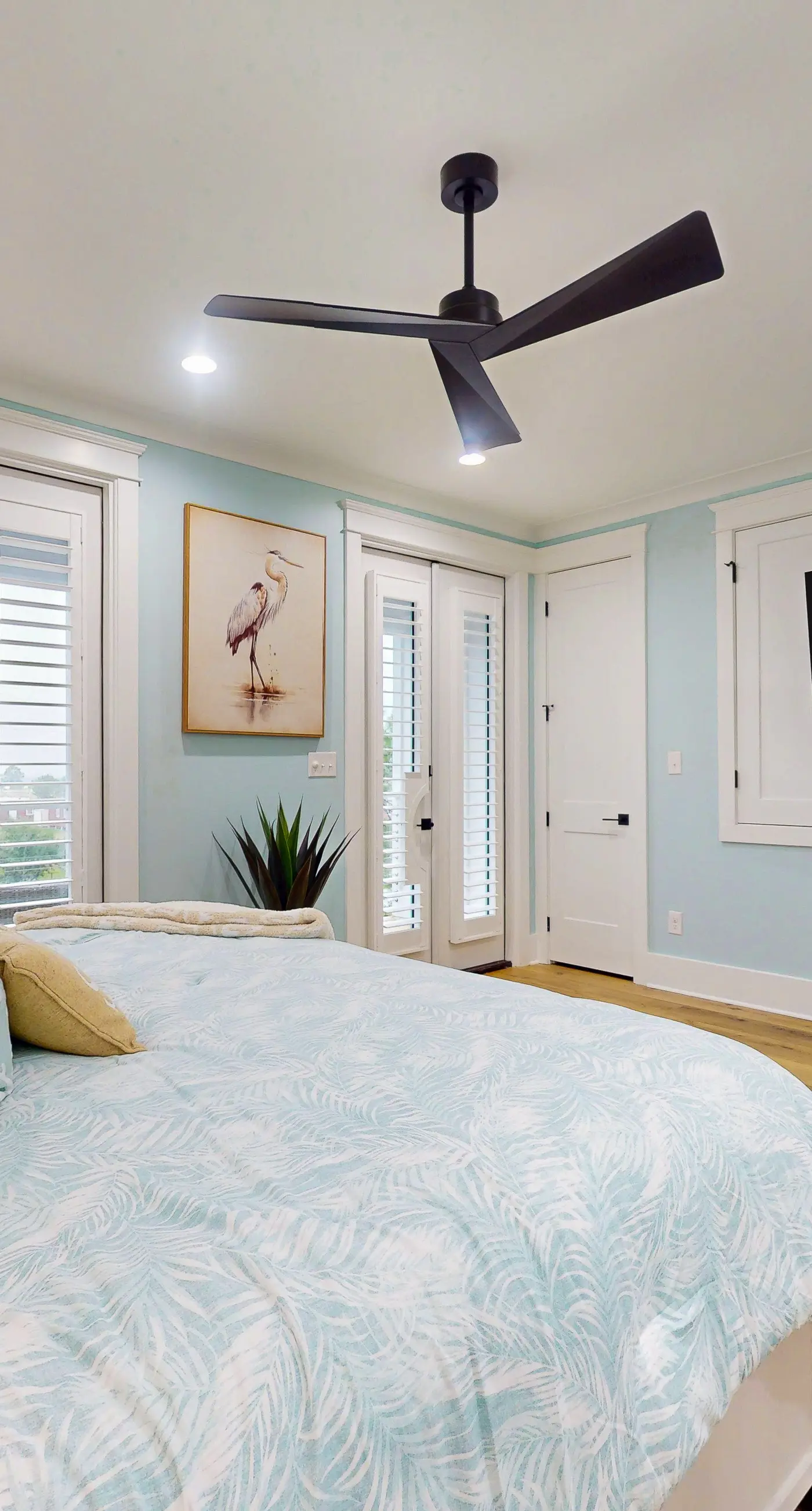Exquisite waterview duplex with bunkroom, internet, and grill