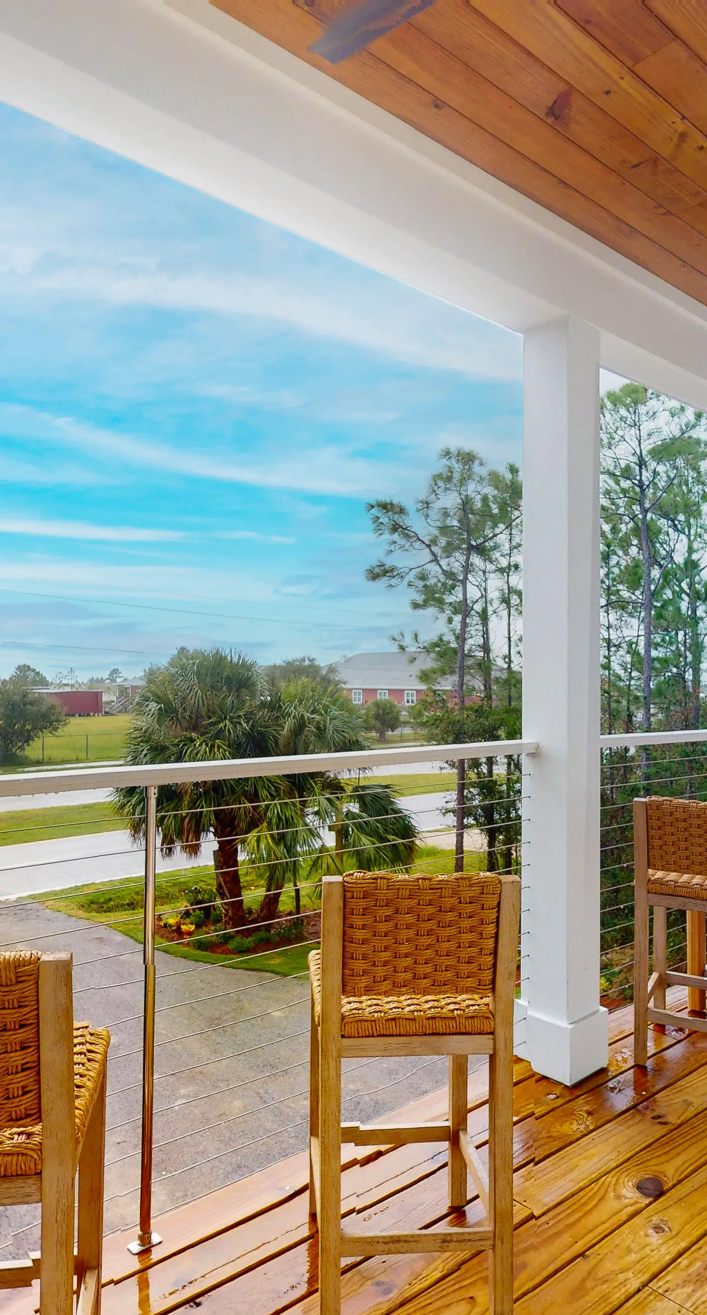 Exquisite waterview duplex with bunkroom, internet, and grill