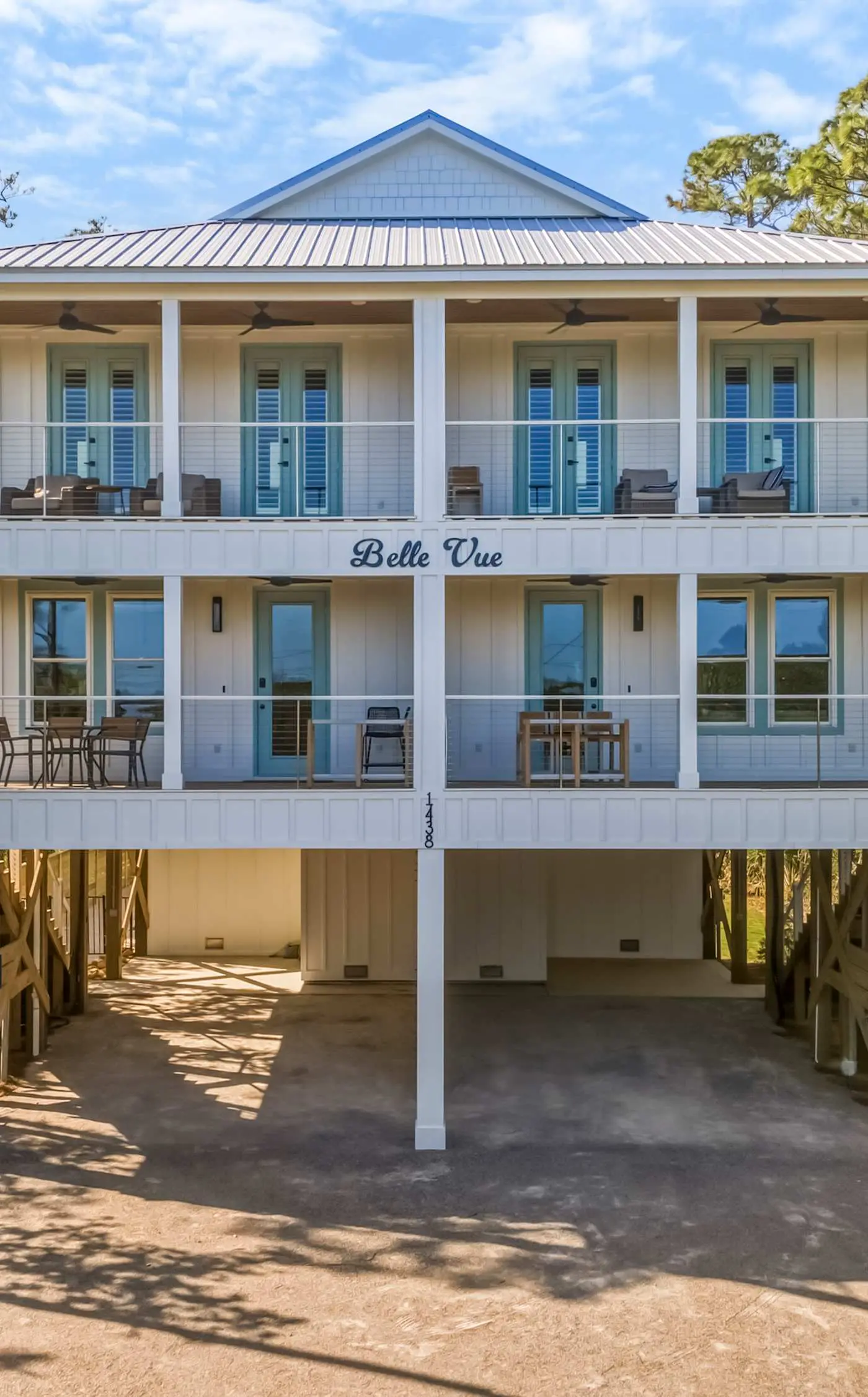 Exquisite waterview duplex with bunkroom, internet, and grill