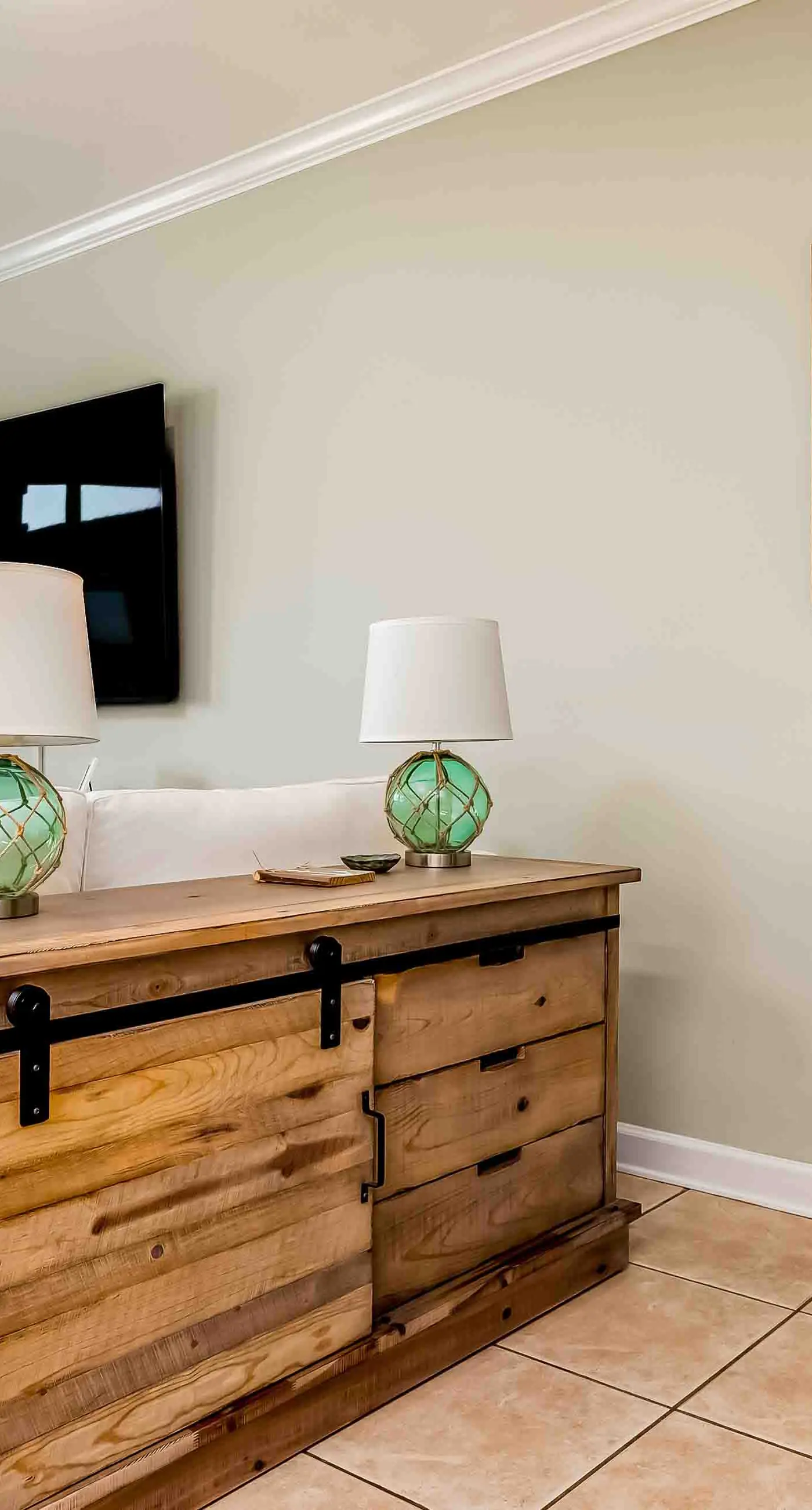 Ground-floor condo next to on-site pool with private patio & beach access