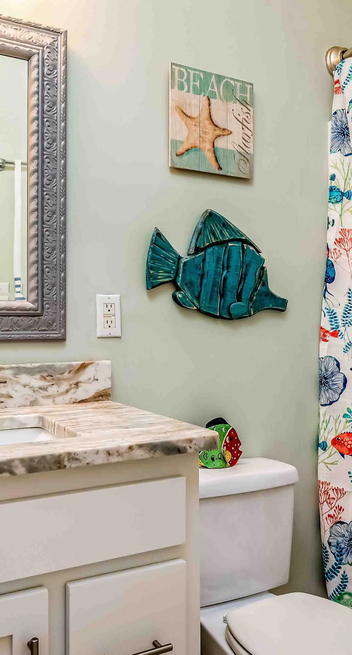 Ground-floor condo next to on-site pool with private patio & beach access