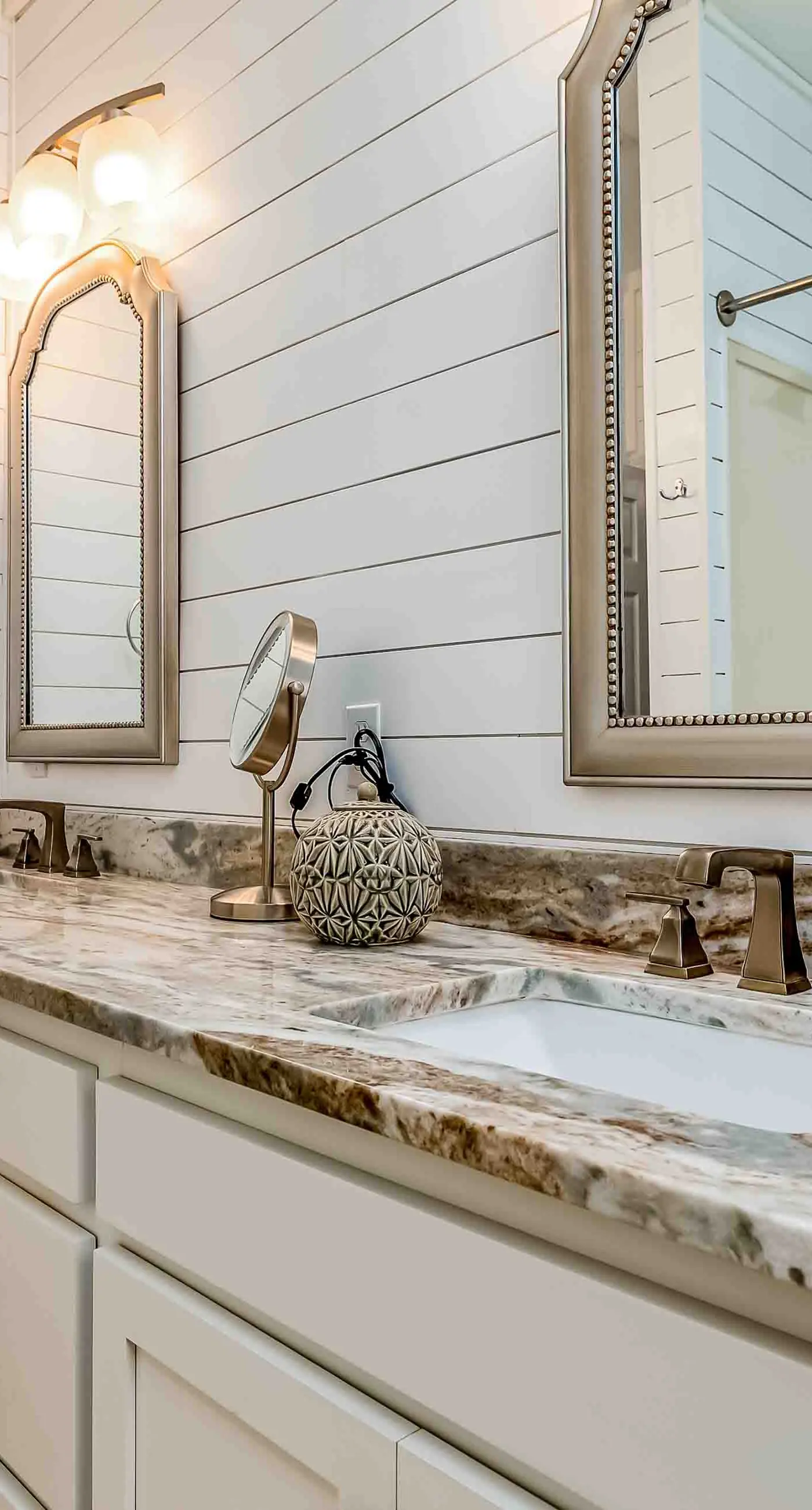 Ground-floor condo next to on-site pool with private patio & beach access