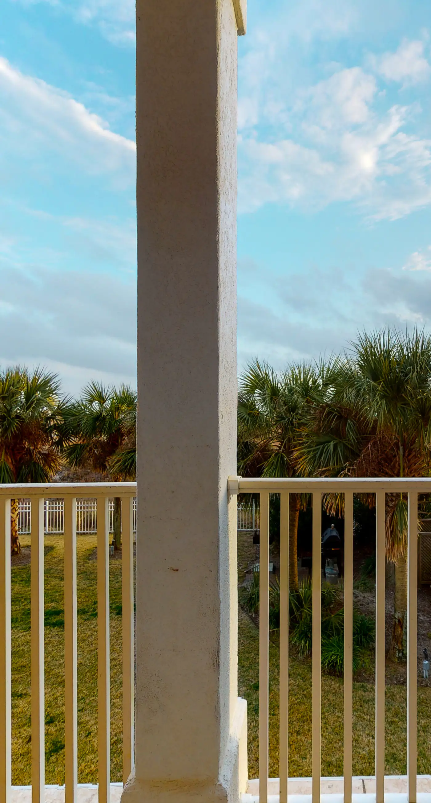 Newly -renovated waterfront condo w/two full kitchens, deck, WiFi, & shared pool