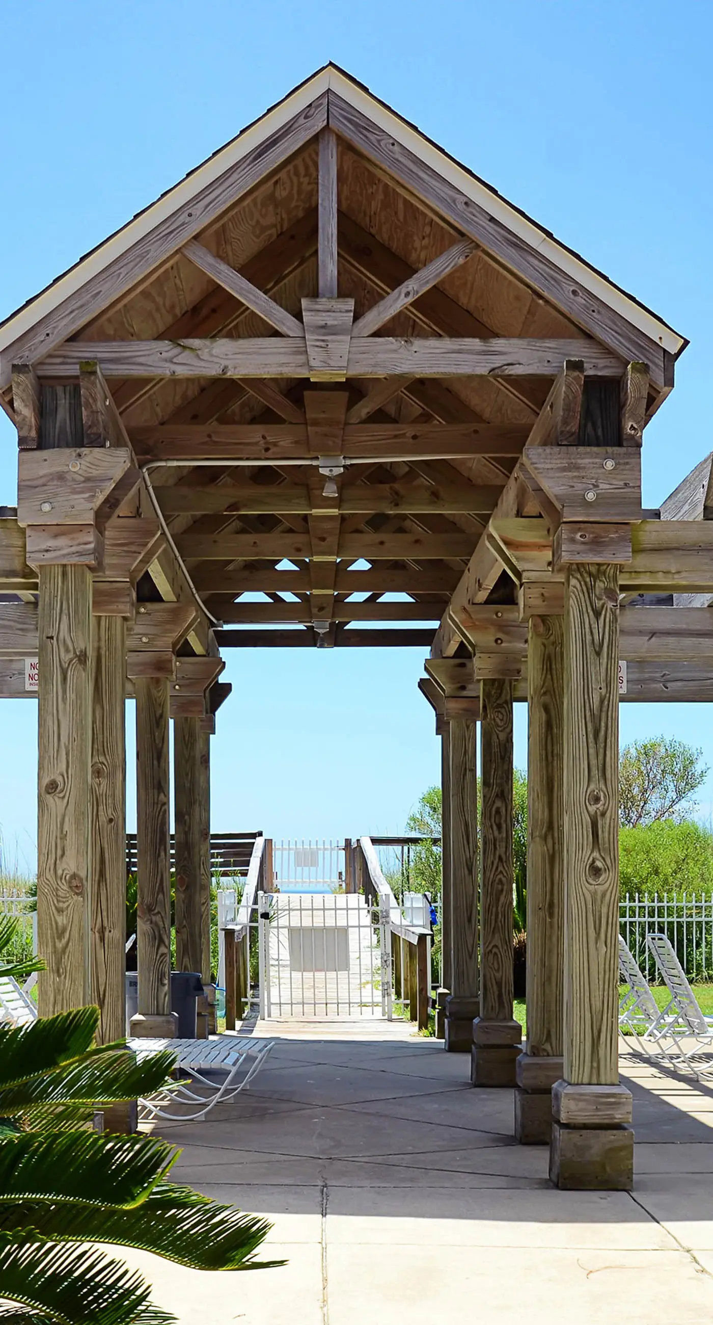 Newly -renovated waterfront condo w/two full kitchens, deck, WiFi, & shared pool