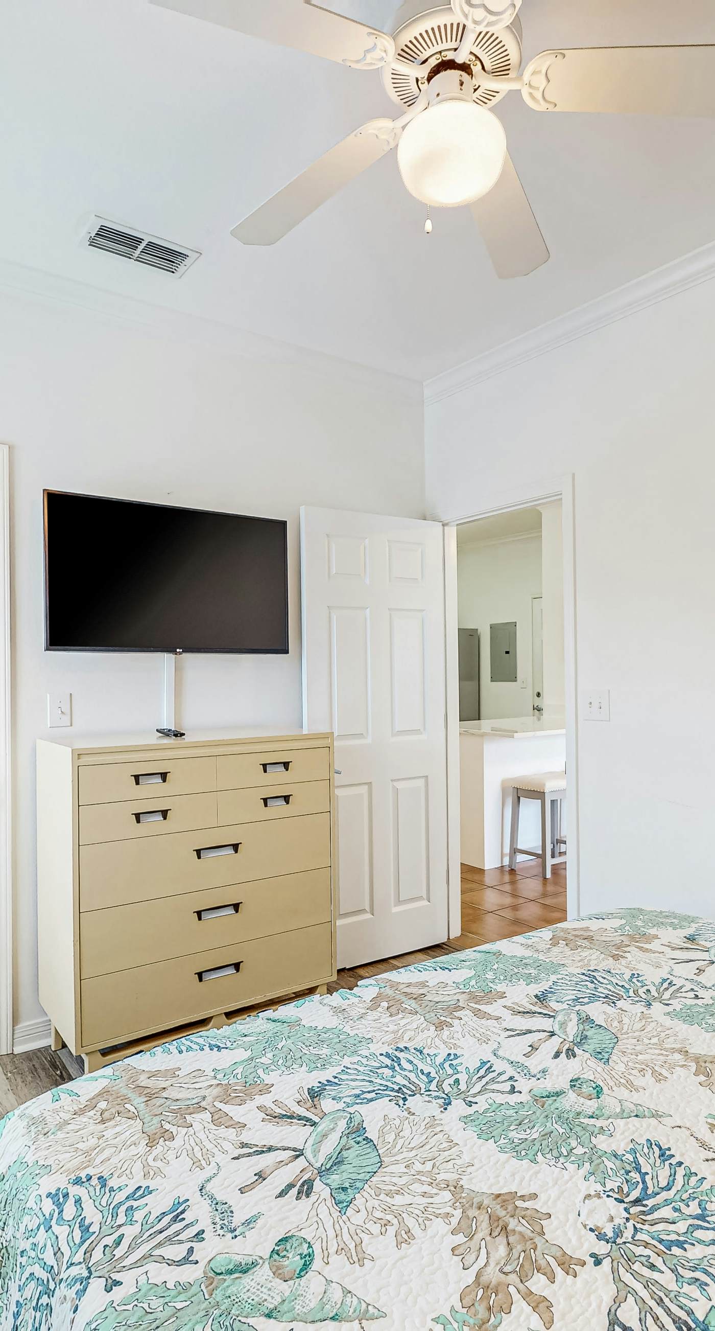 Newly renovated second-floor condo with shared pool, WiFi, W/D, & central AC