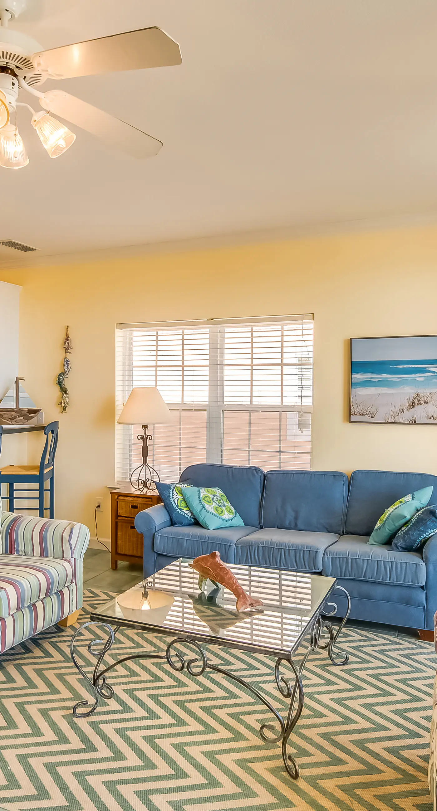 Gulf-front condo w/ lock-out feature, shared pools & amazing views