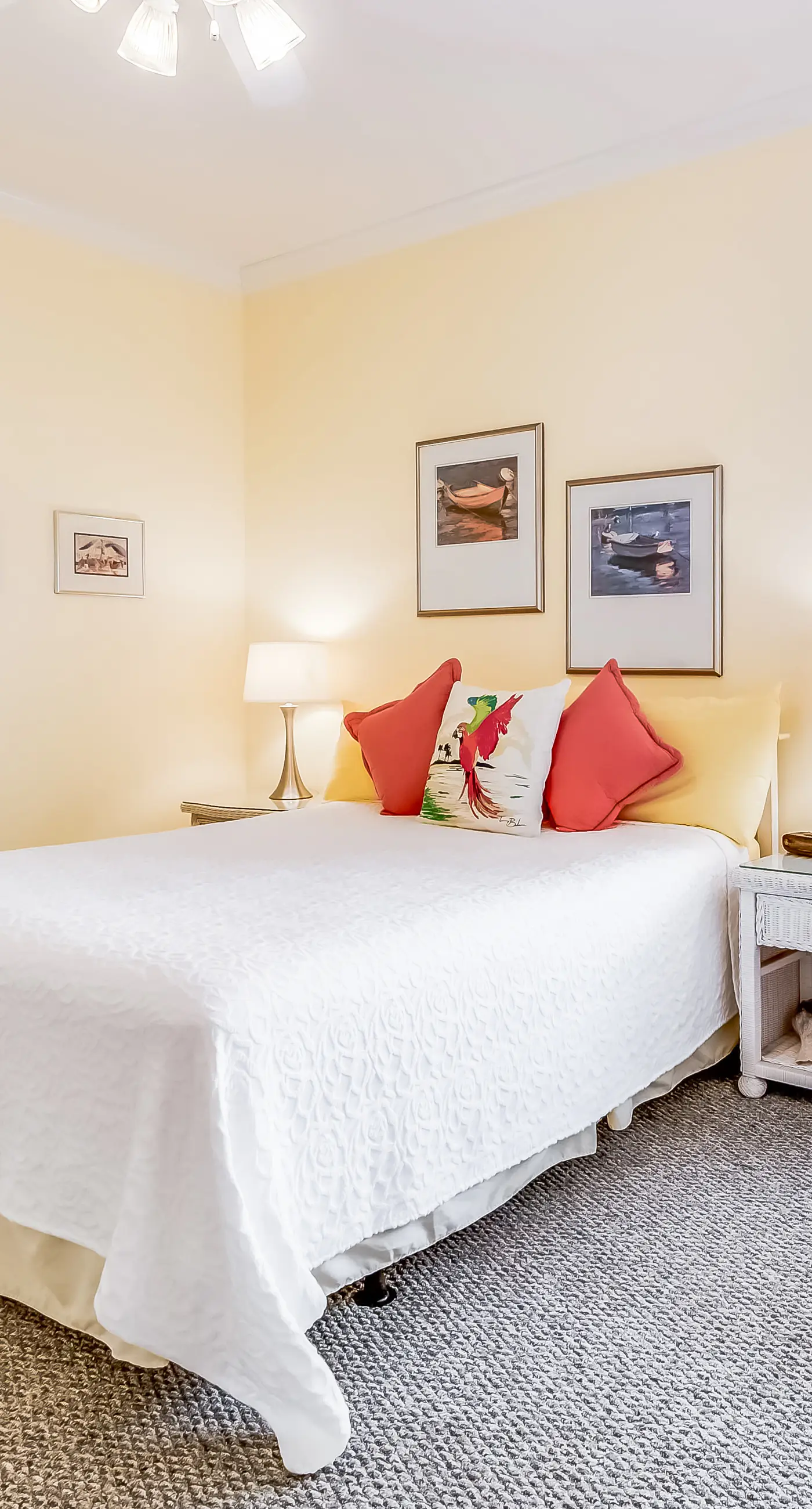 Gulf-front condo w/ lock-out feature, shared pools & amazing views